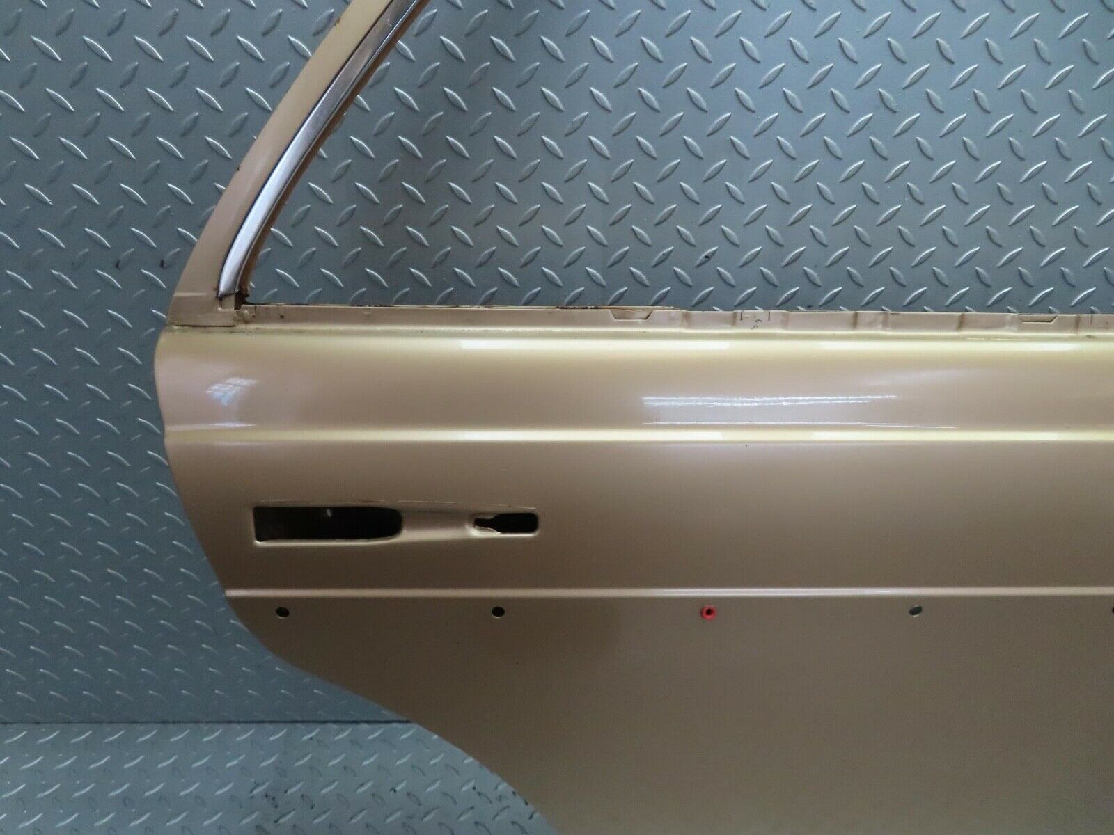 15812 Mercedes-Benz W123 280E Rear Right Door