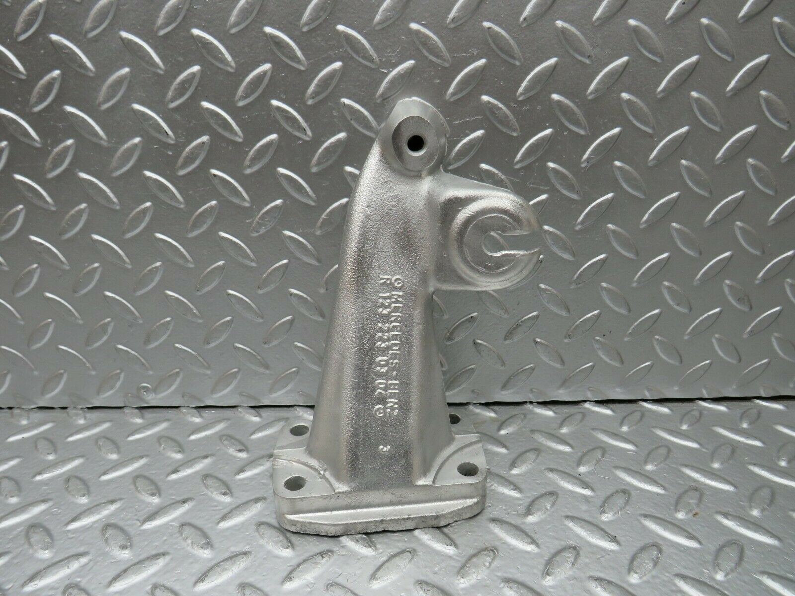 24110 Mercedes-Benz W123 280E Engine Mount Bracket 1232230304