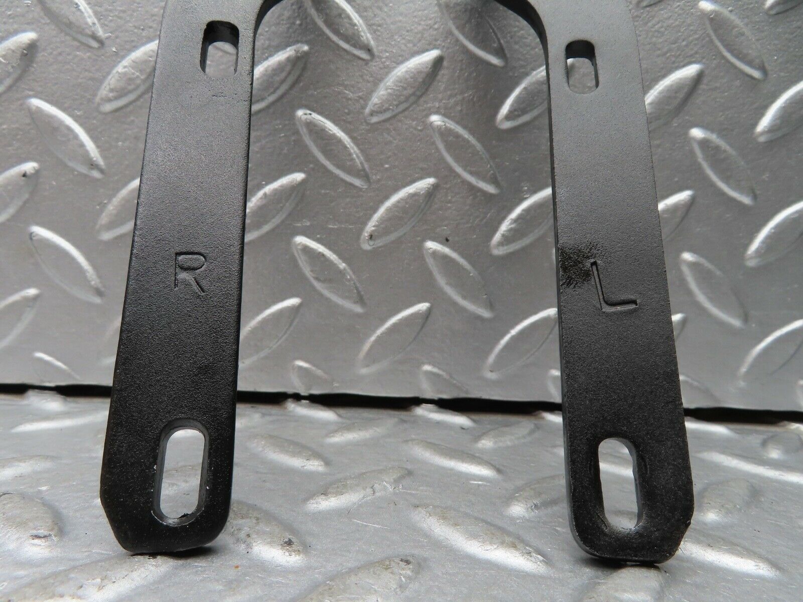 20946 Mercedes-Benz W114 250CE Coupe Bonnet Hinge Support Pair