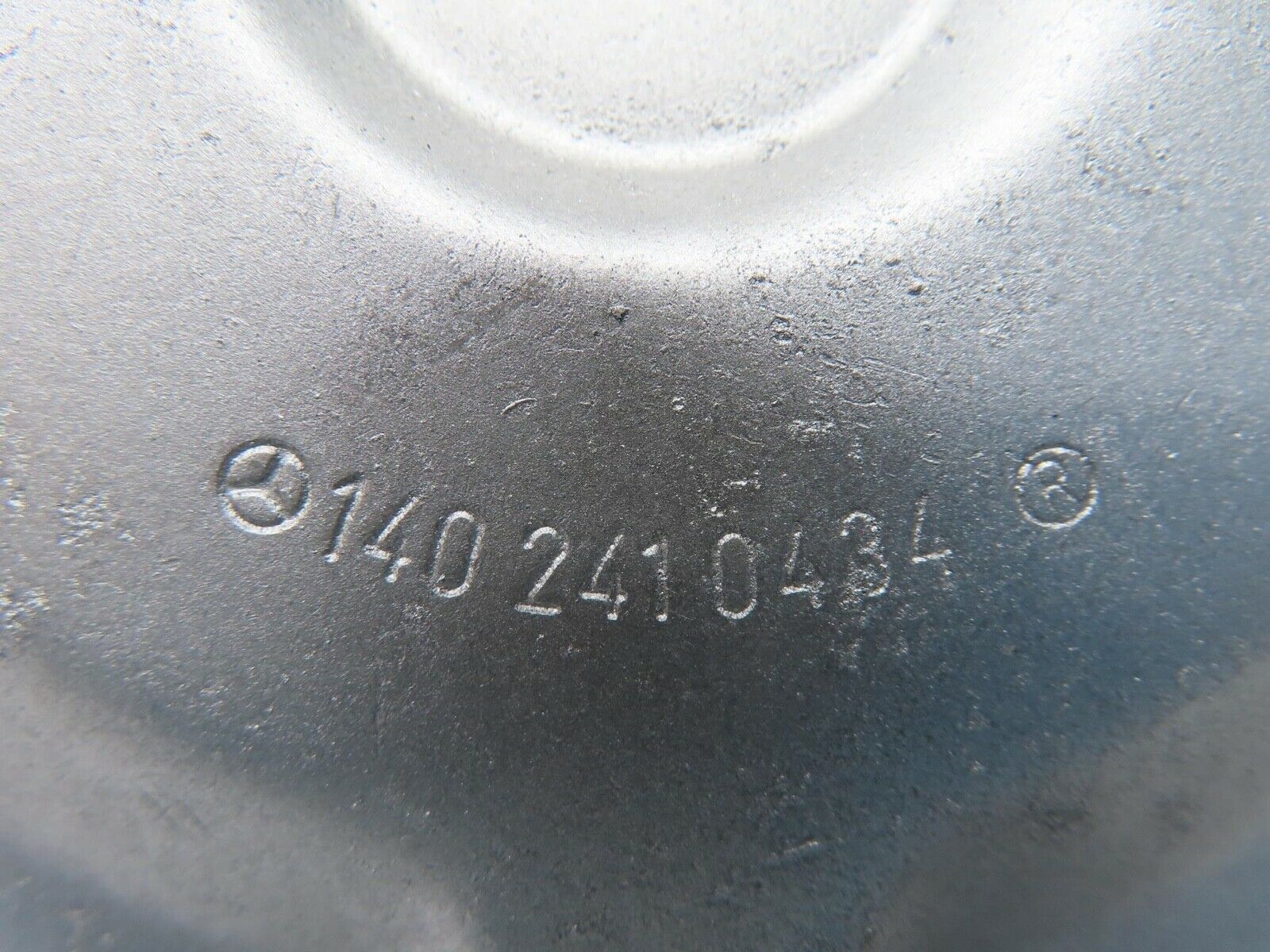 15091 Mercedes-Benz W140 S320 Engine Mount Bracket Heat Shield Left Side