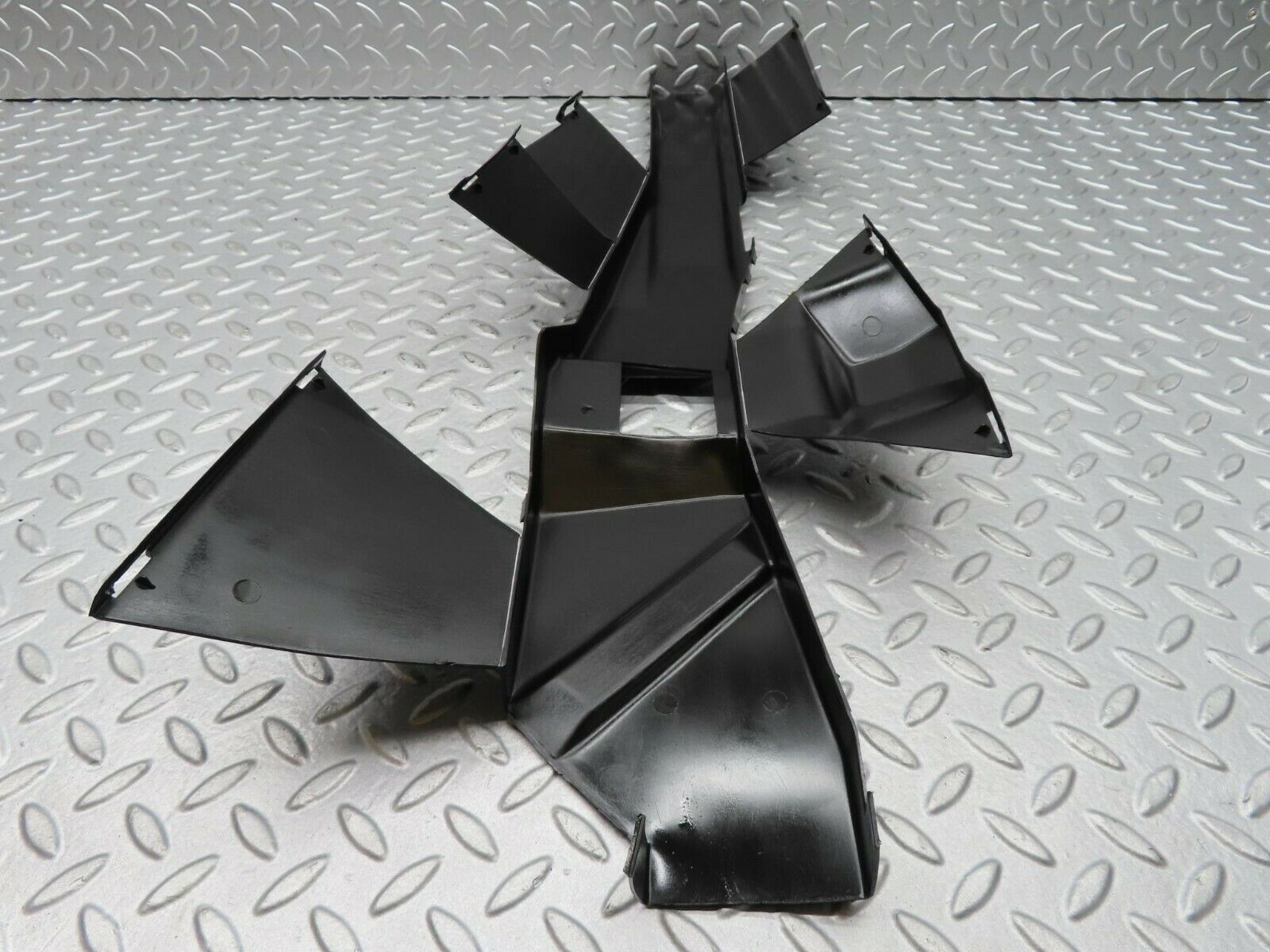 16316 Mercedes-Benz W124 260E Rear Left Cable Channel 1248210389