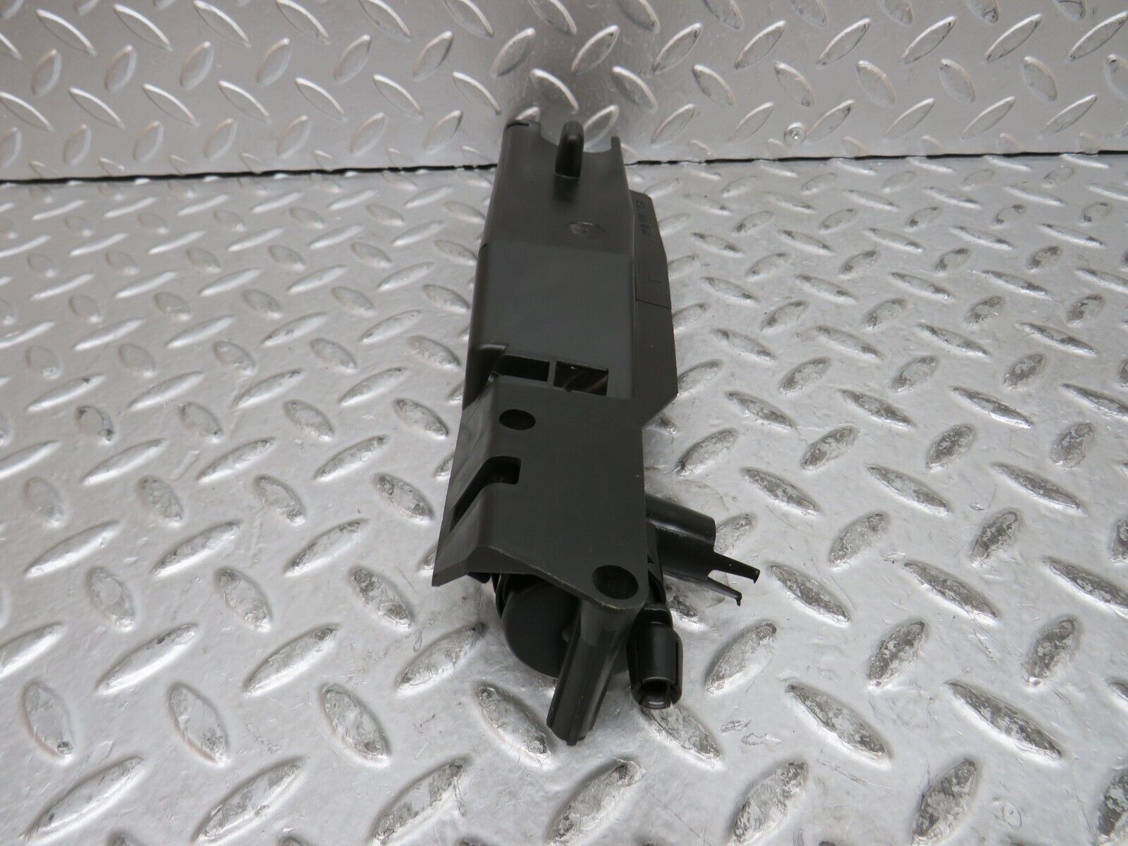 29108 Mercedes-Benz C124 320CE Coupe Trunk Lock Vacuum Actuator 1248050441