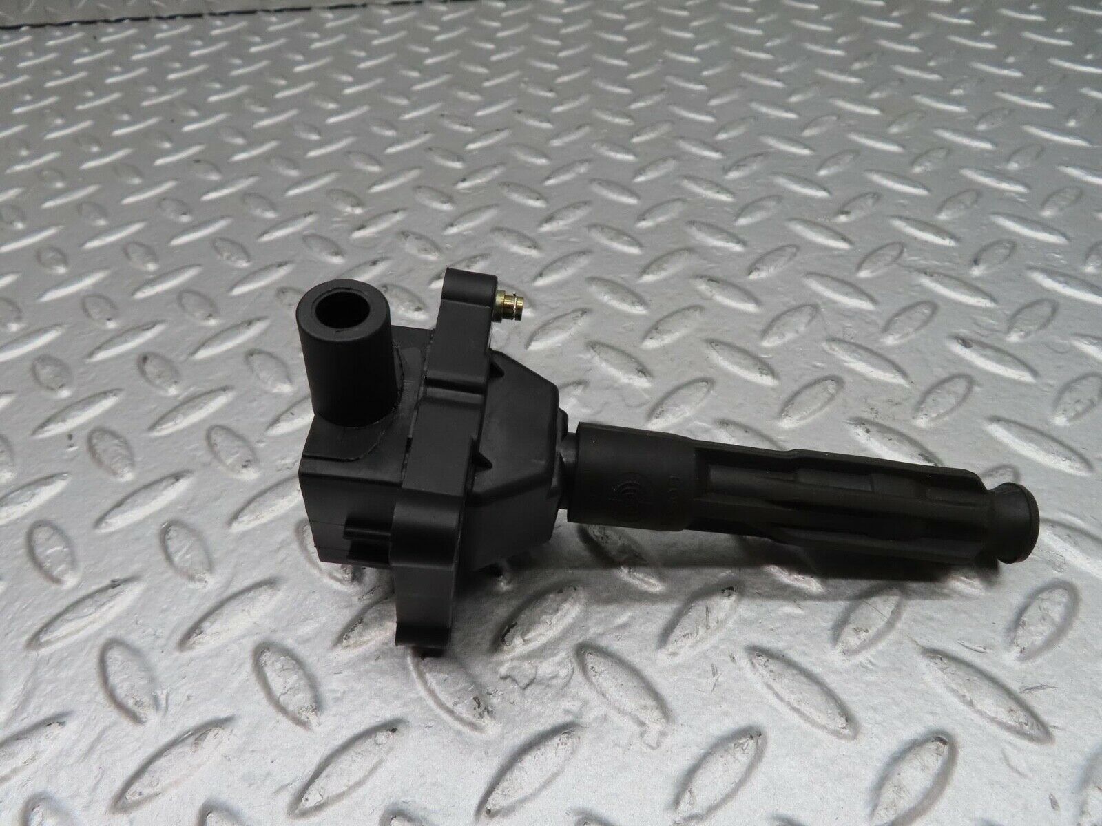 15053 Mercedes-Benz W140 S320 Ignition Coil Bremi 0001593542