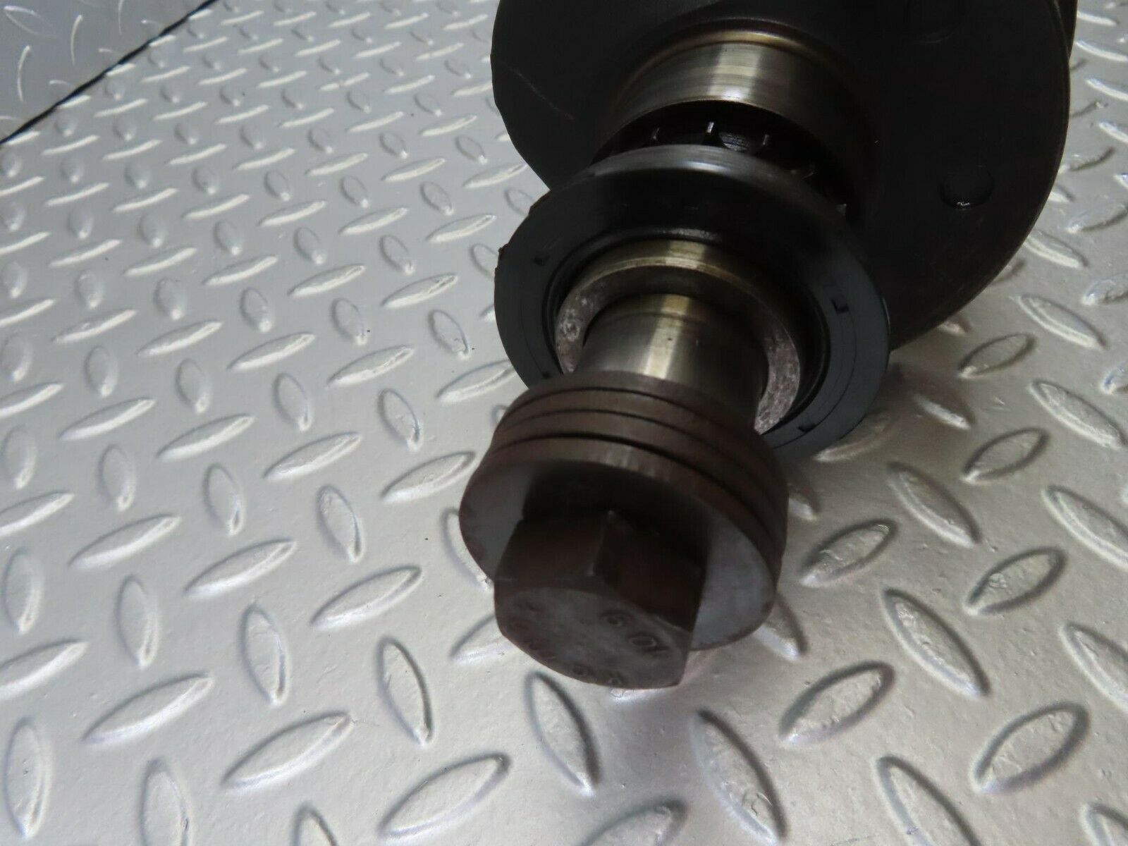 9879 Mercedes-Benz C123 280CE Coupe Crankshaft 1100310701