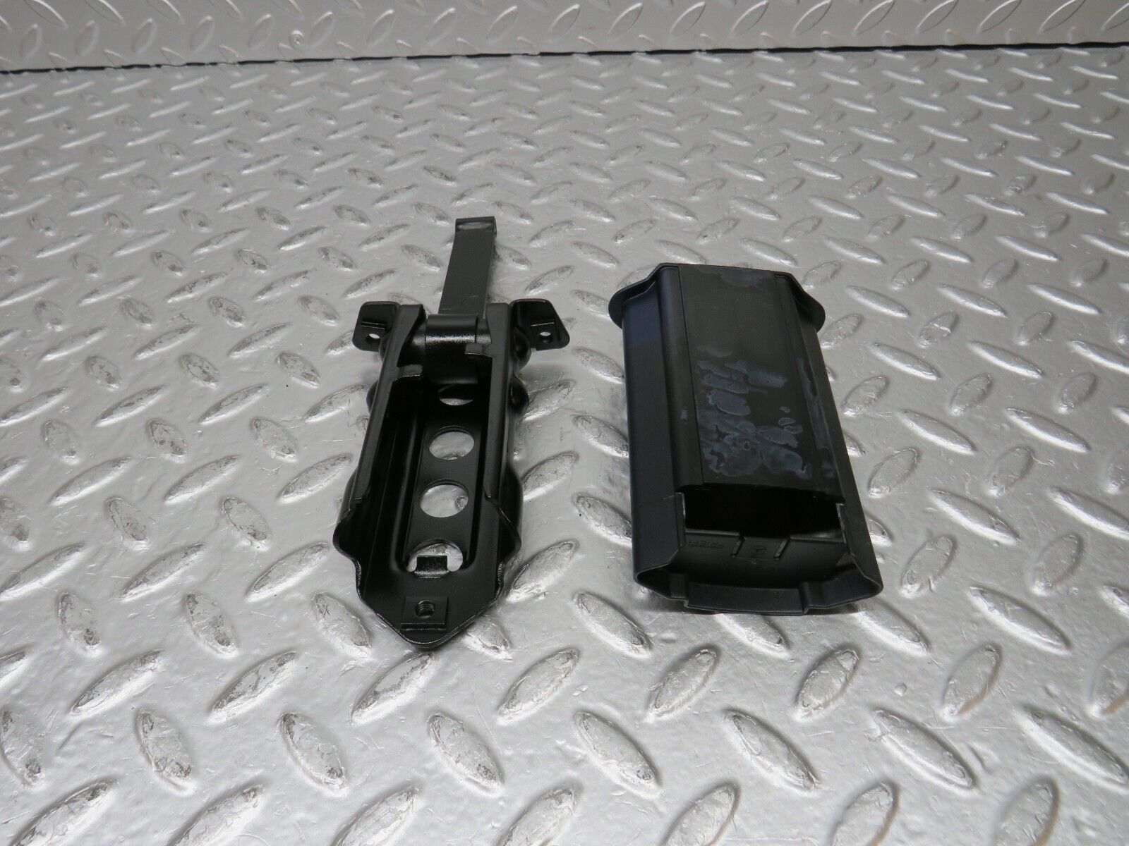 31531 Mercedes-Benz S124 220TE Wagon Door Safety Check Strap