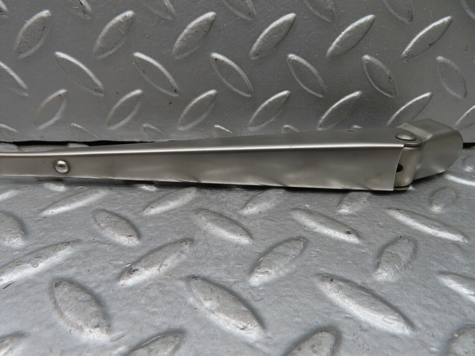 18274 Mercedes-Benz W111 220SE Coupe Wiper Arm Bosch Right Side 3399990553