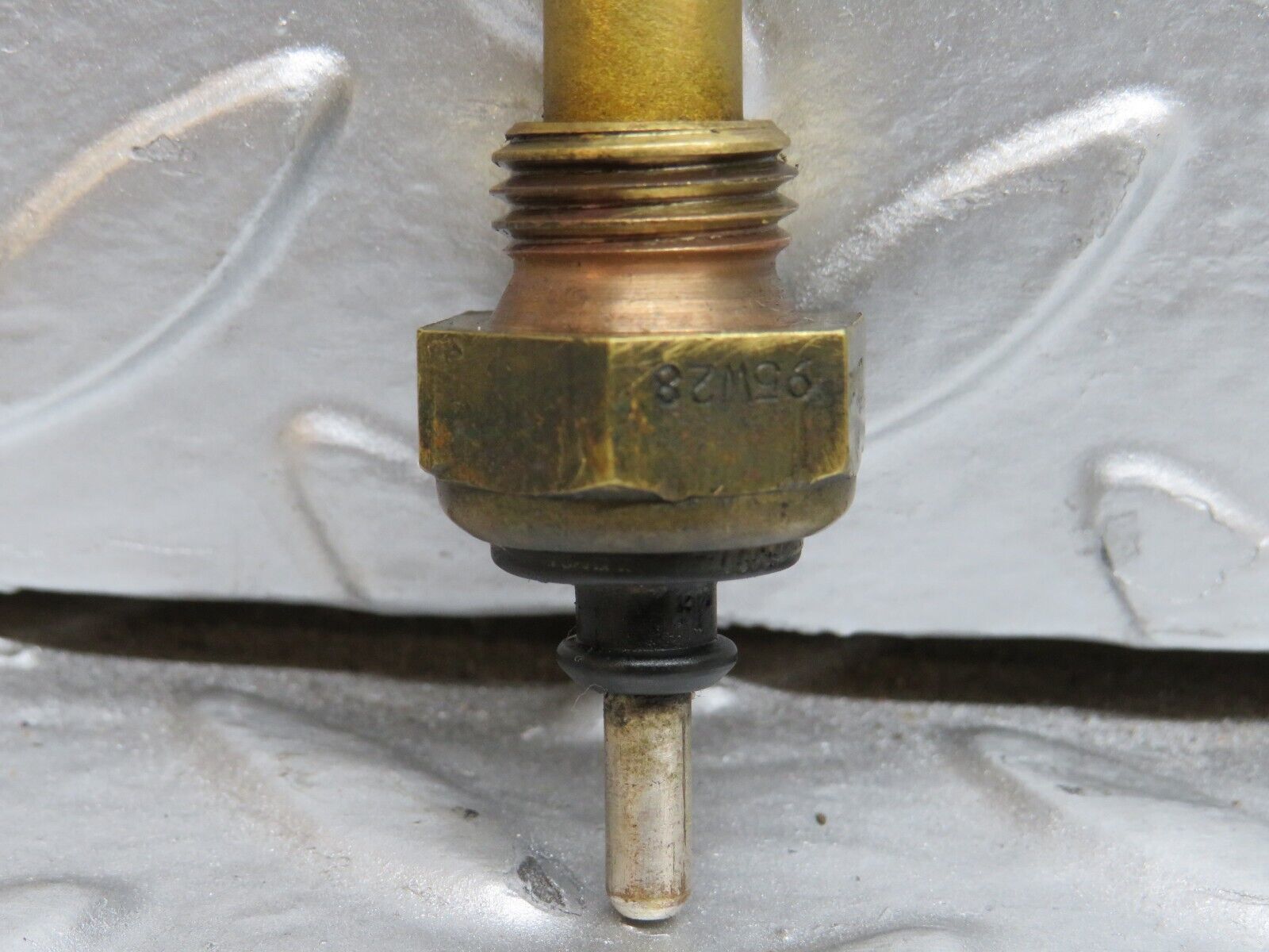 29174 Mercedes-Benz C124 320CE Coolant Temperature Sensor 0055422617