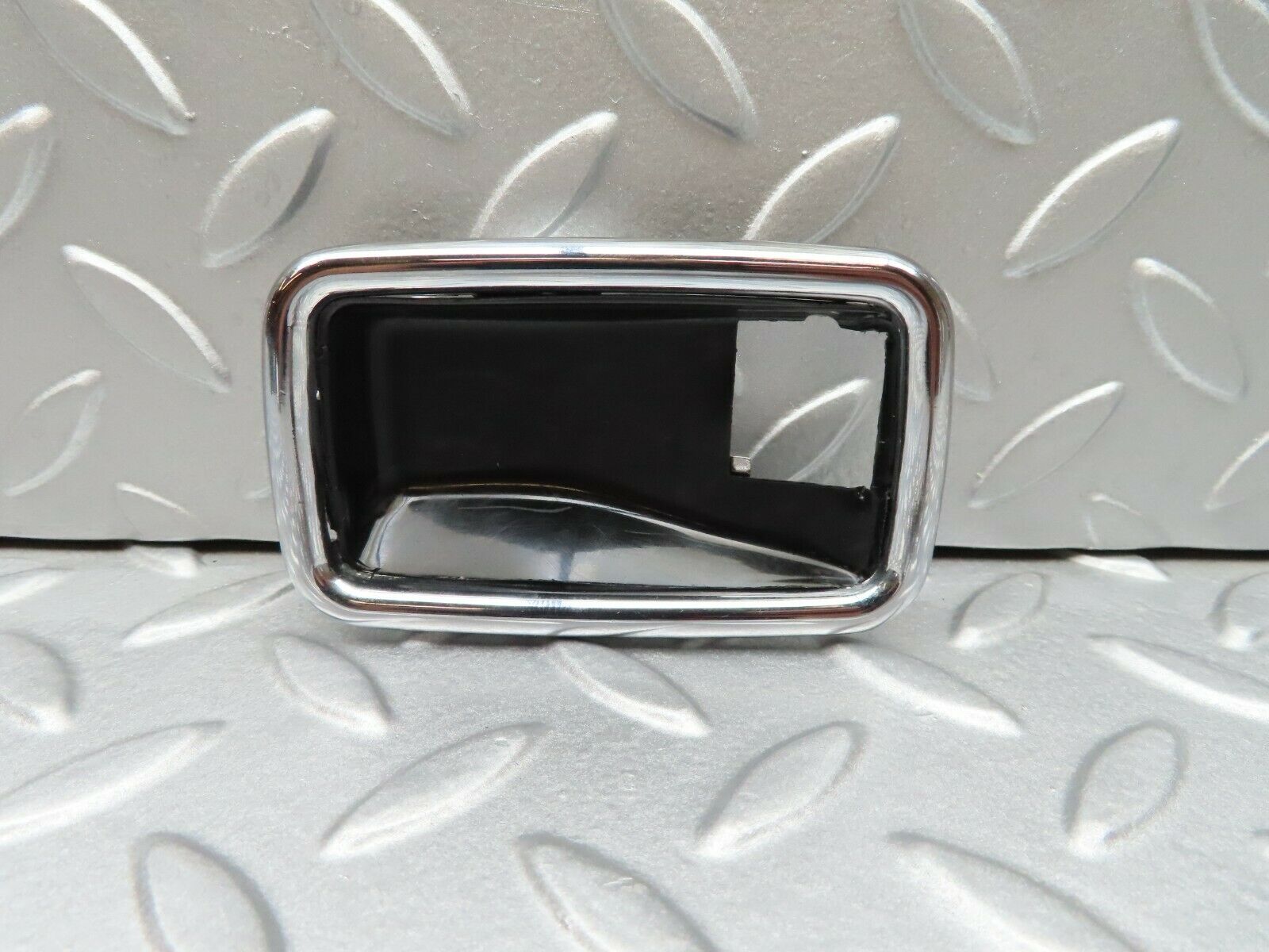 4522 Mercedes-Benz W123 230E Chrome Frame For Door Opener Left 1087660511