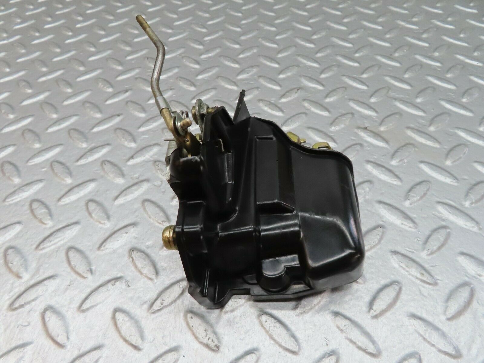 18038 Mercedes-Benz W123 200 Front Right Door Lock Mechanism 1237230208