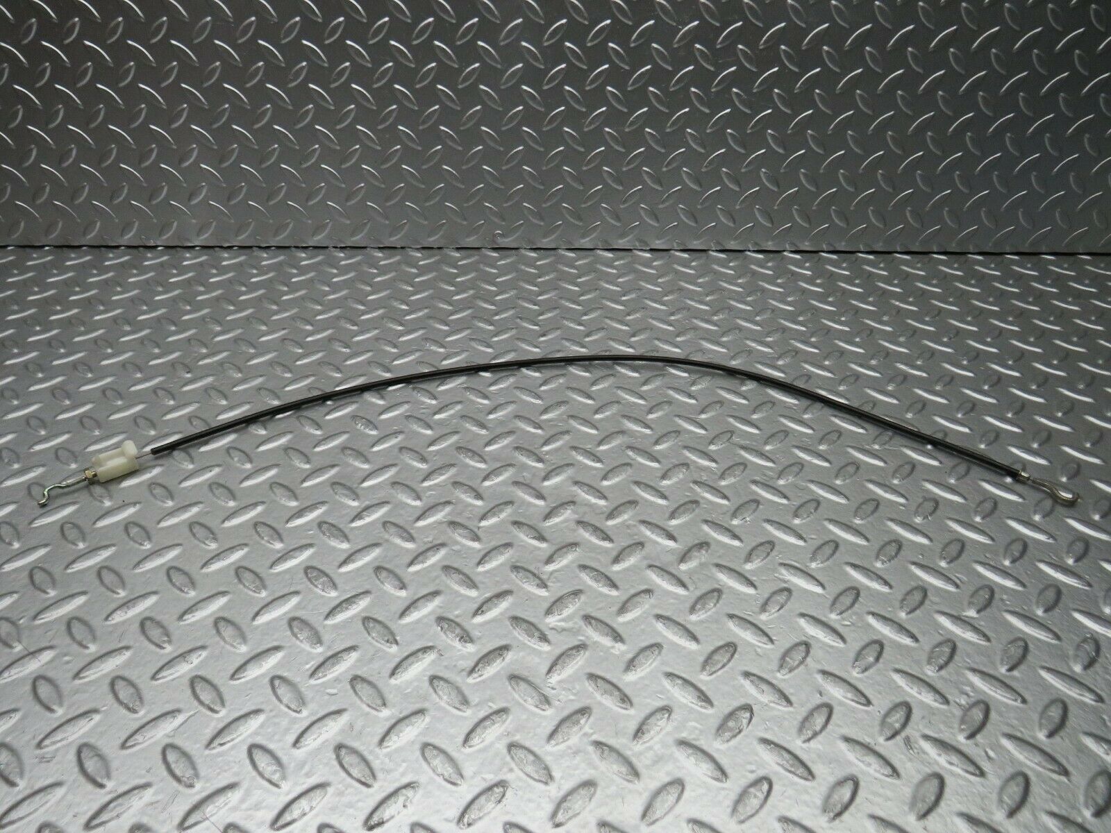 22590 Mercedes-Benz C124 E220 Coupe Door Lock Cable