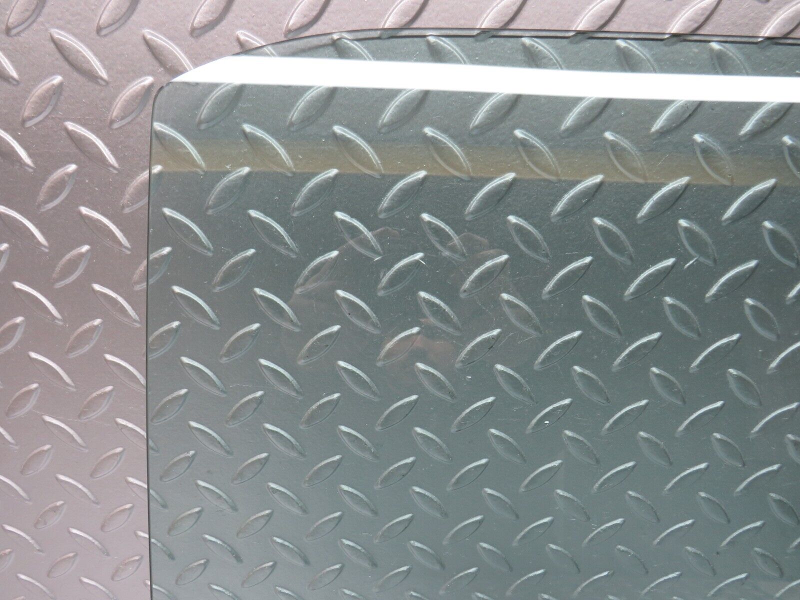 30928 Mercedes-Benz W201 190E 2.0L Rear Right Door Window Glass