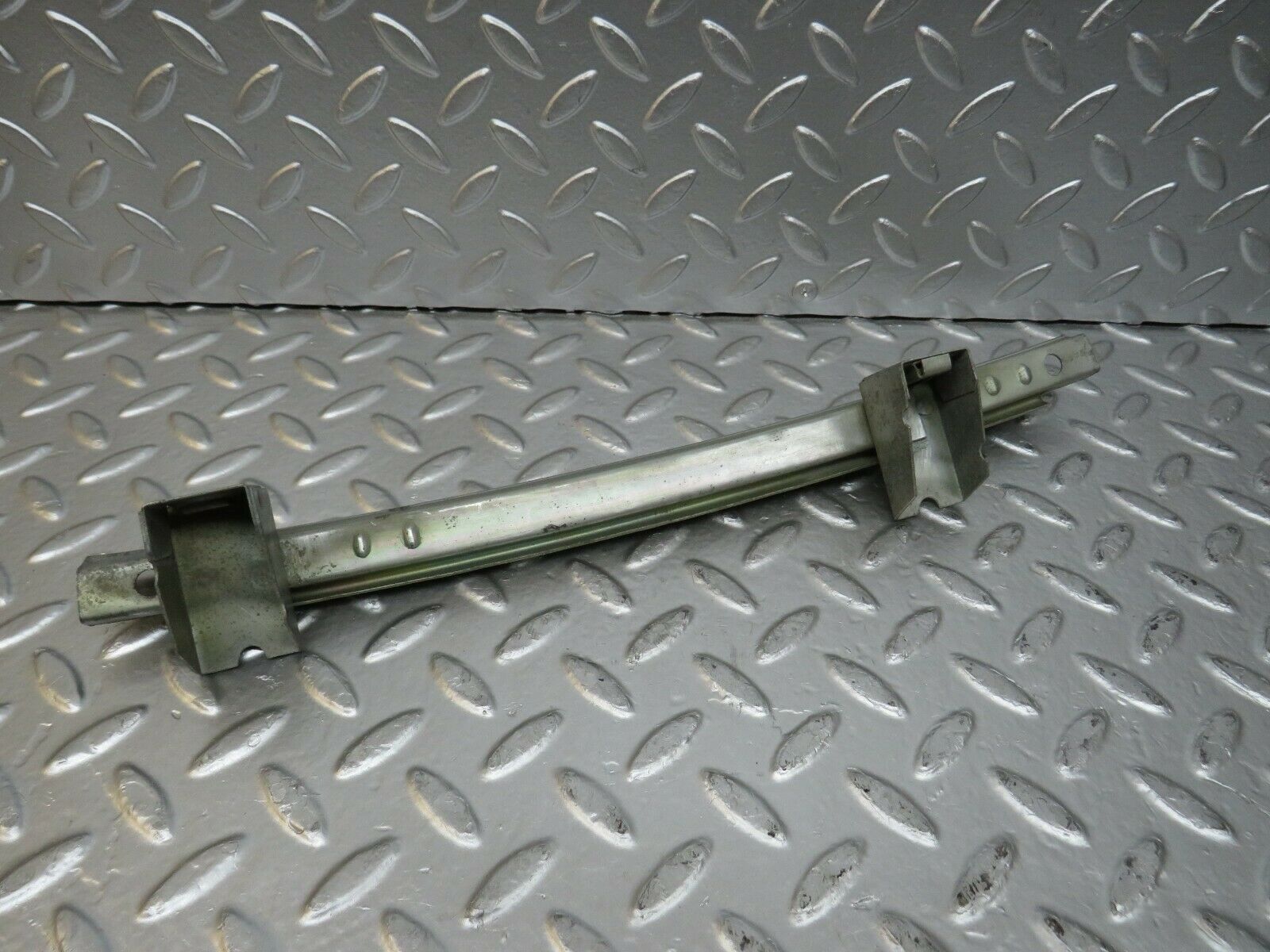 24578 Mercedes-Benz W108 Window Channel