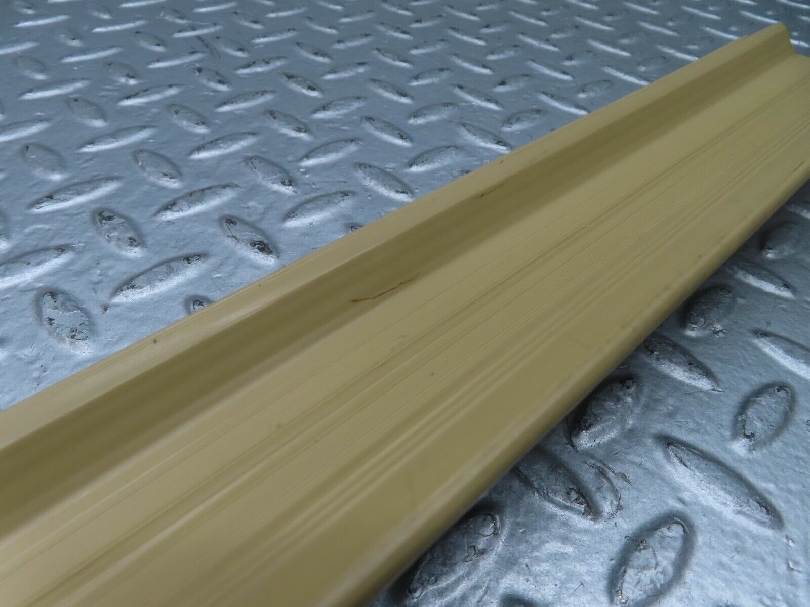 21033 Mercedes-Benz W123 230E Rear Right Door Sill Trim Beige