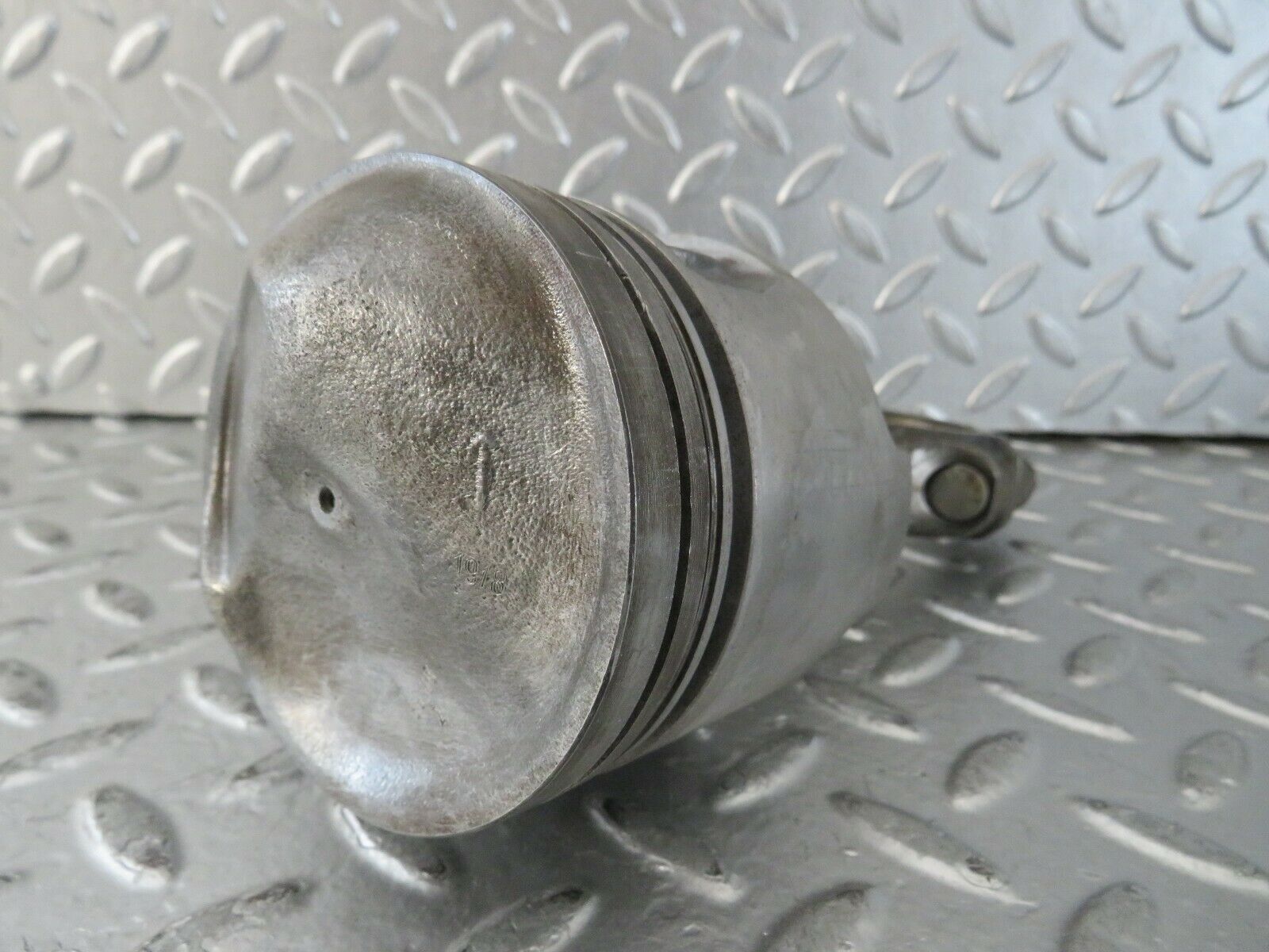 23577 Mercedes-Benz W114 280E Piston With Connecting Rod 86.00 mm