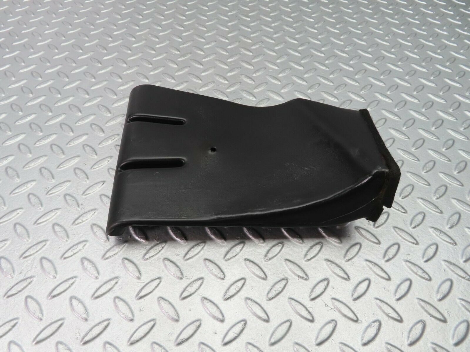 9904 Mercedes-Benz C123 230CE Coupe Air Duct Heater Ventilation Left