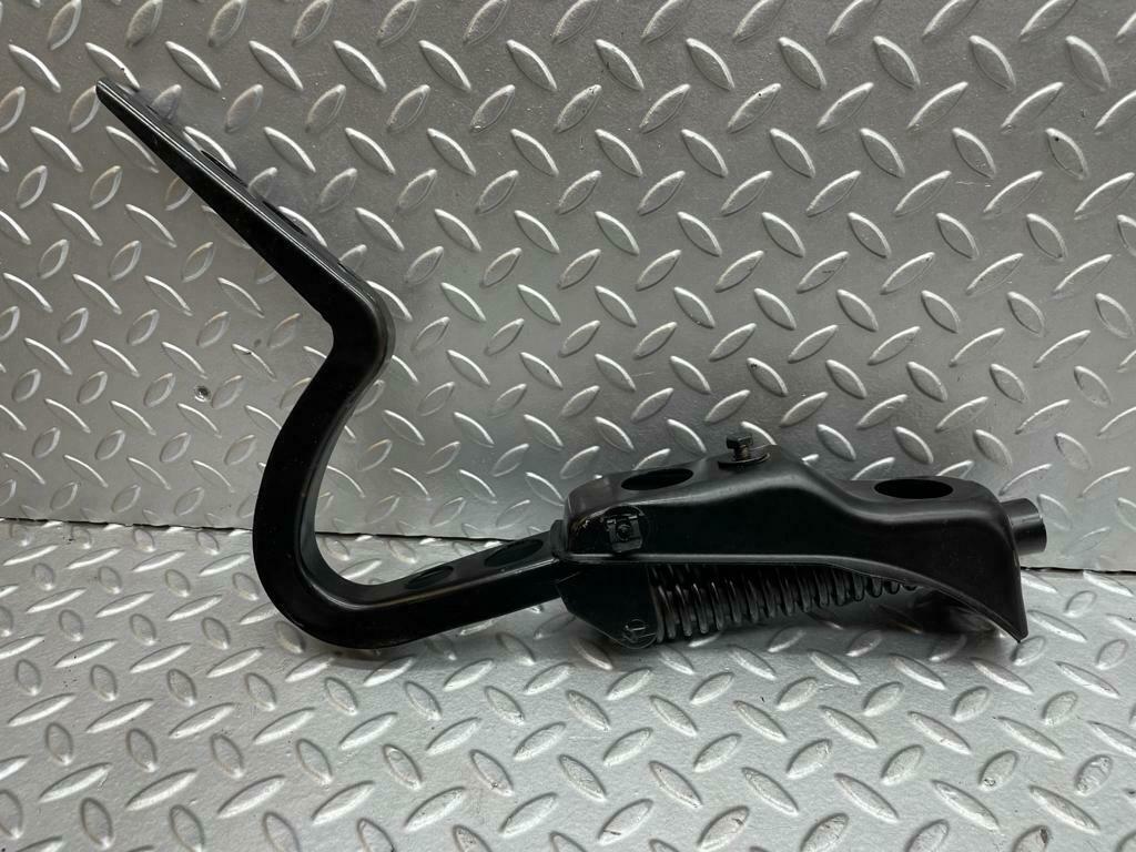 0153 Mercedes-Benz W116 Trunk Lid Hinge