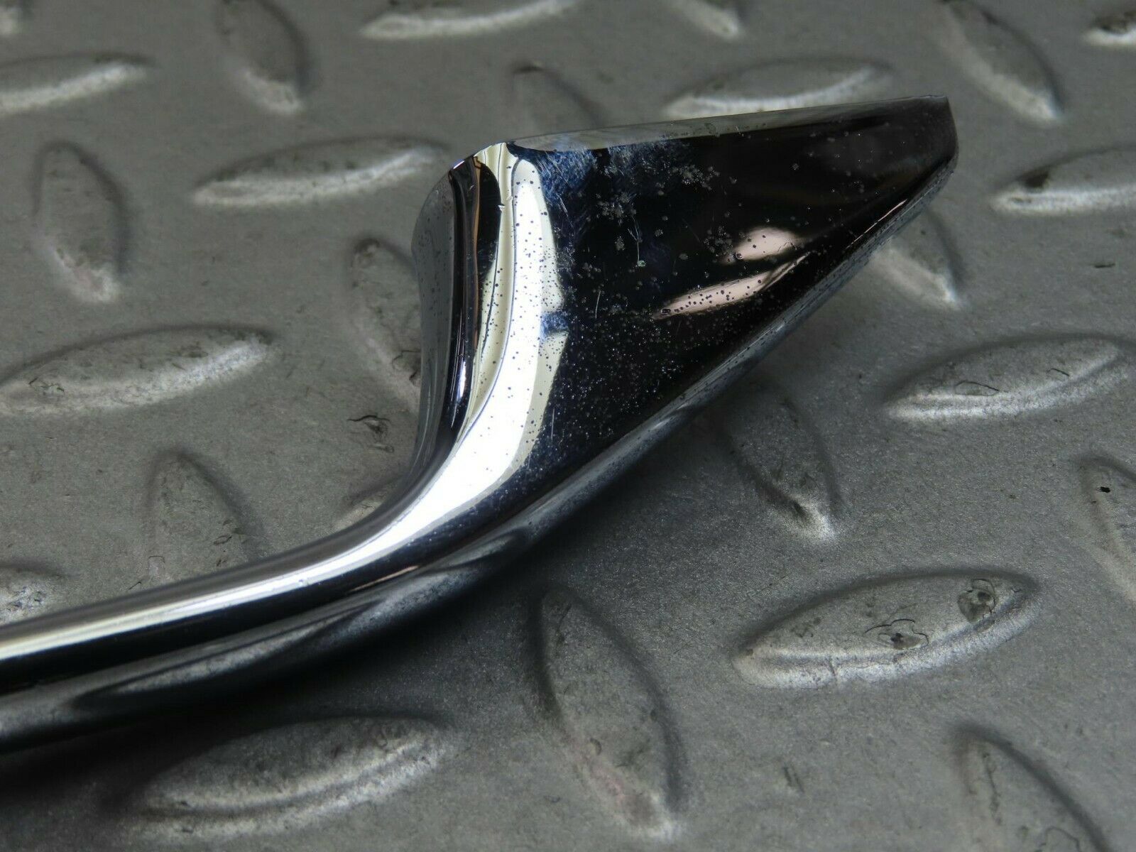 8797 Mercedes-Benz W115 Chrome Door Handle Front Right No Key 1157660201