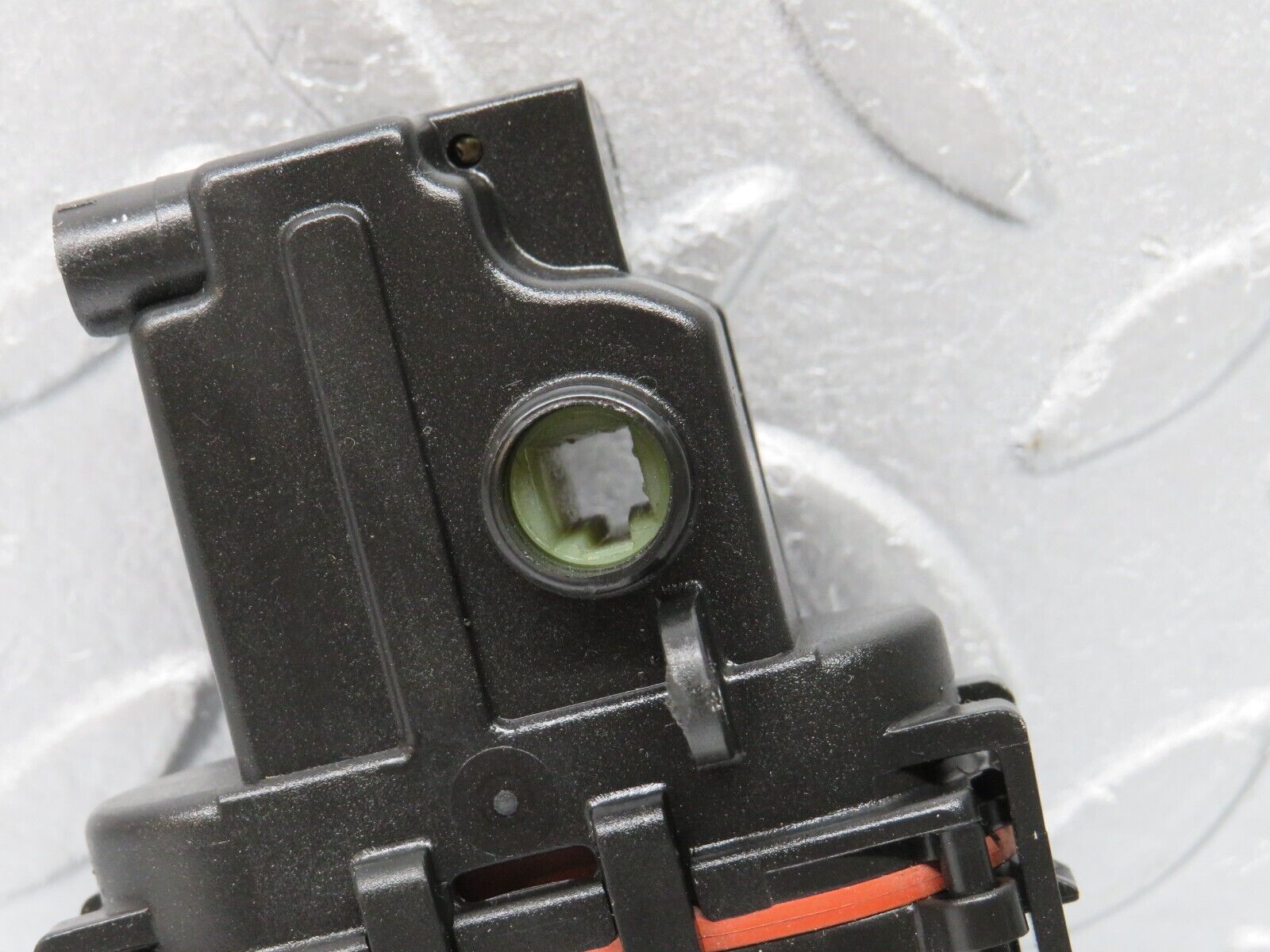 38597 Mercedes-Benz R129 280SL Coupe Heater Box Vacuum Actuator