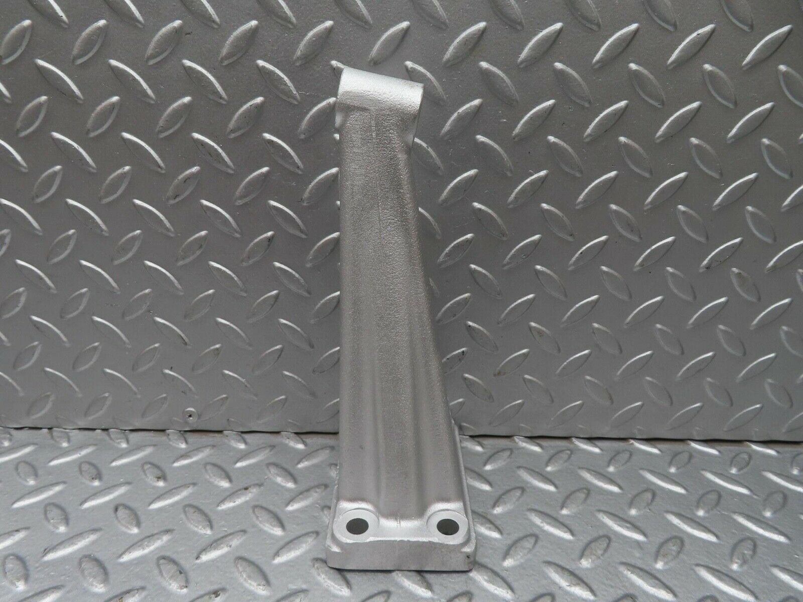 13154 Mercedes-Benz W111 220S Engine Mount Bracket Right Side 1802232504