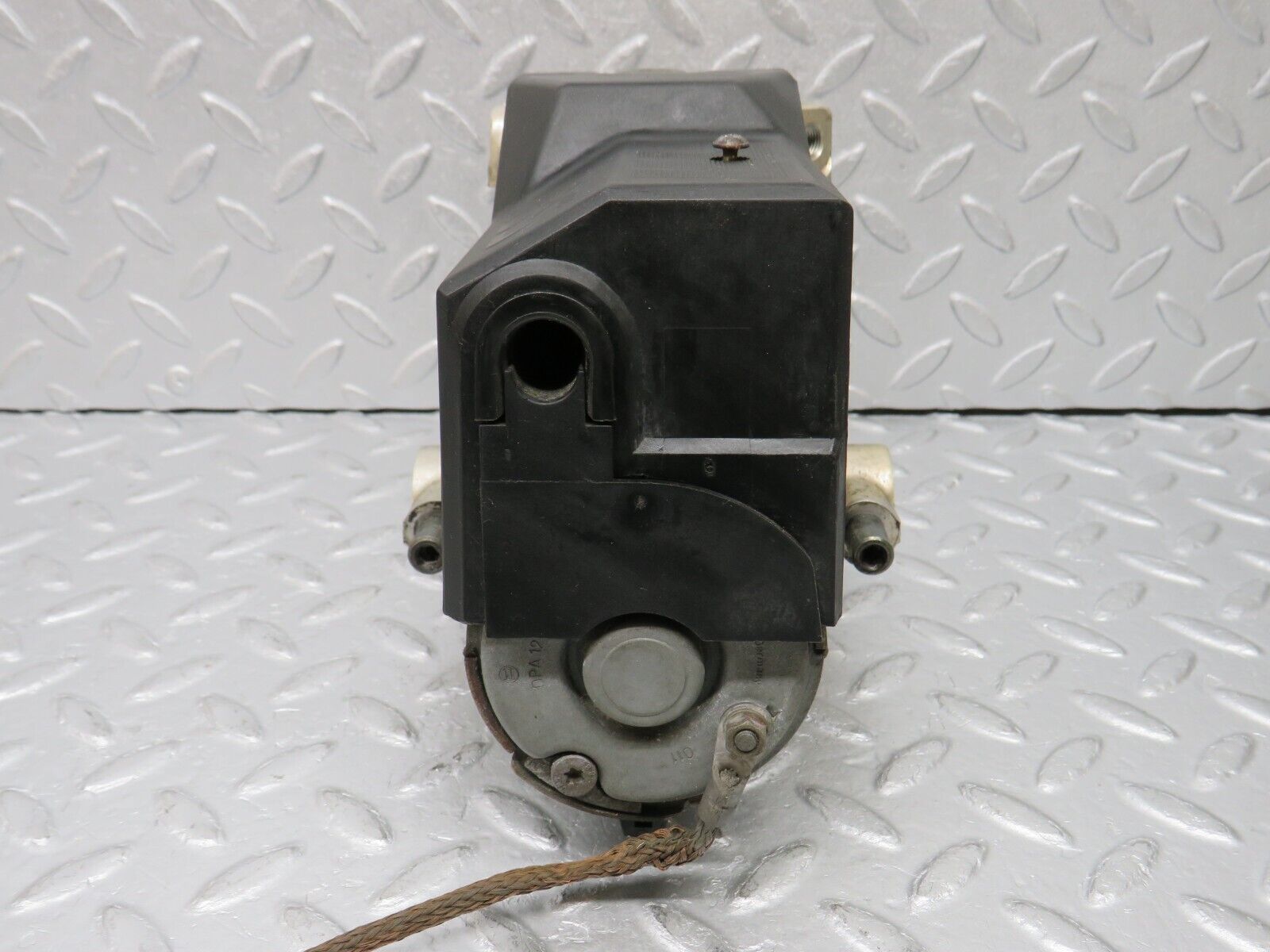38578 Mercedes-Benz R129 280SL Coupe ABS Brake Pump Bosch 0265200043