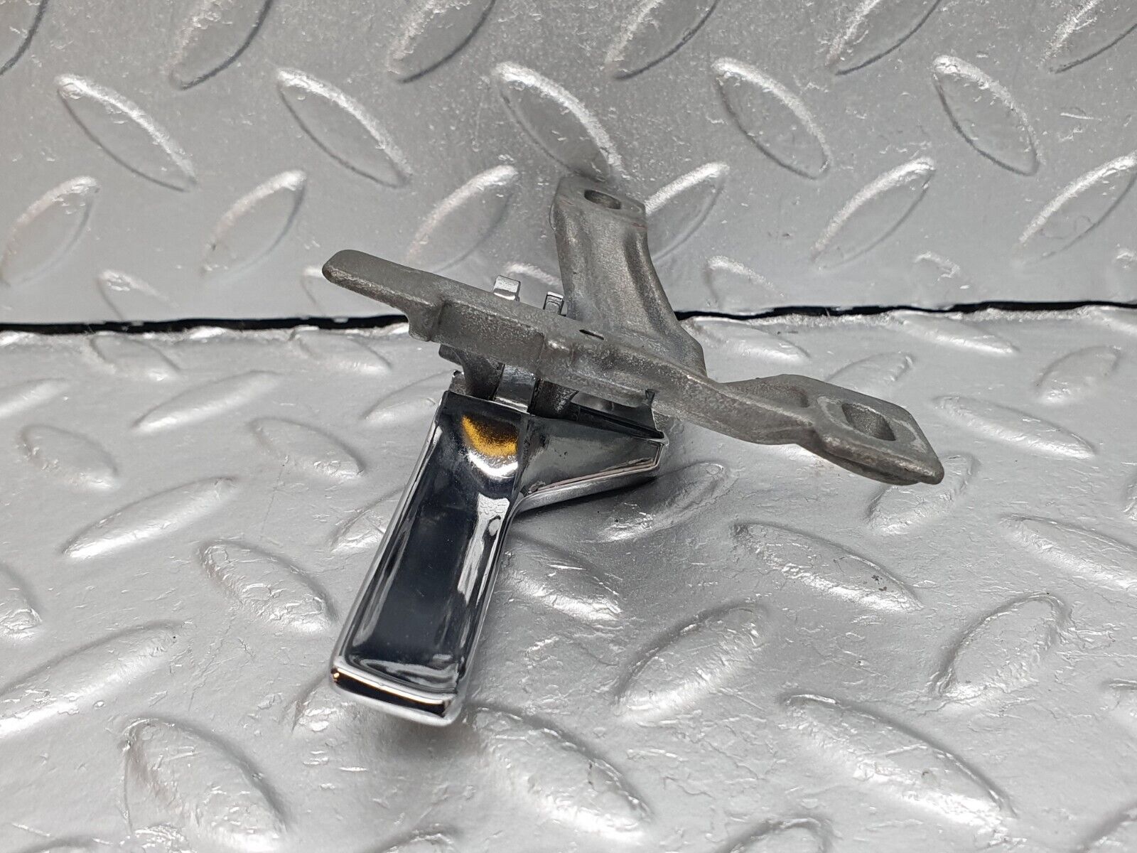 40900 Mercedes-Benz W126 300SE Right Interior Door Handle