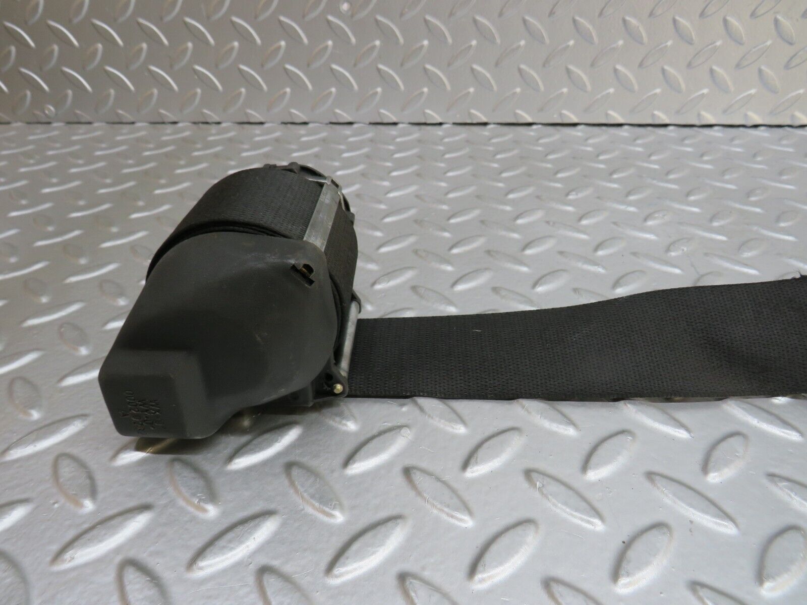 37162 Mercedes-Benz C126 420SEC Coupe Rear Left Seat Belt With Buckles 1268602286