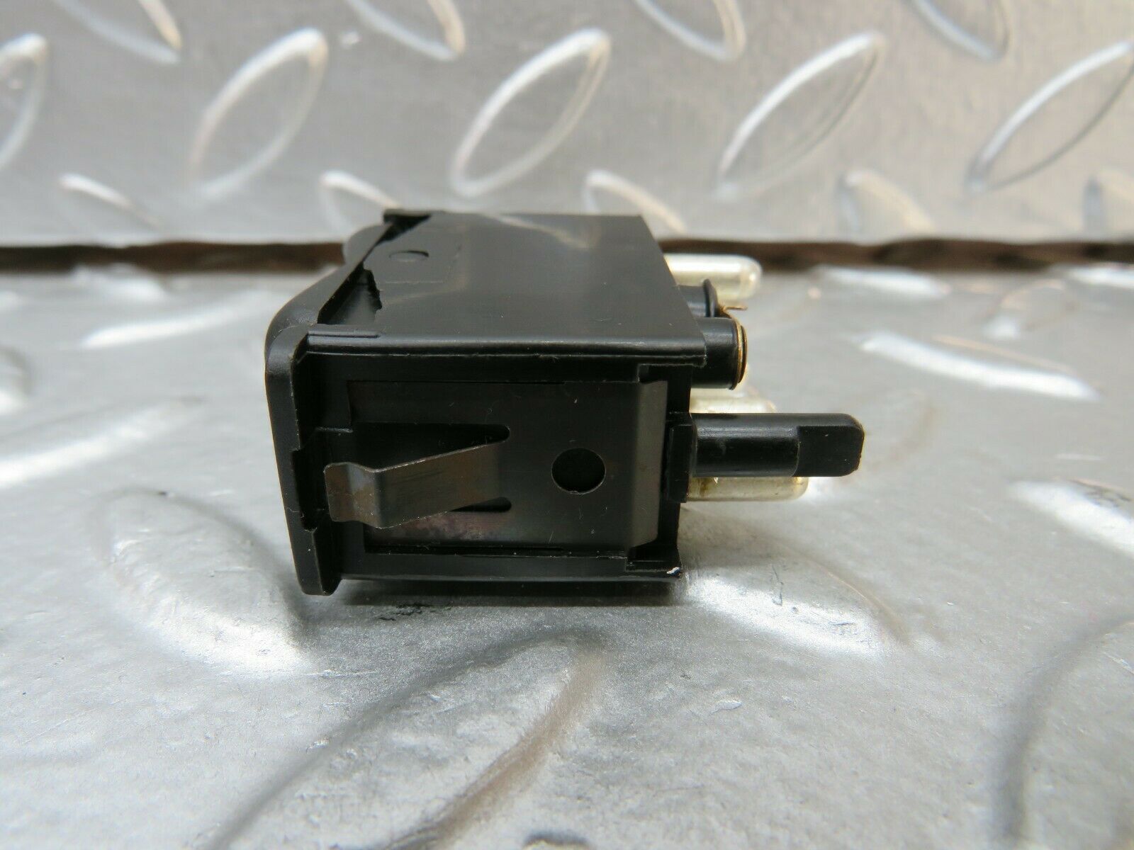 23979 Mercedes-Benz W123 280E Rear Windscreen Defroster Switch 0008206110