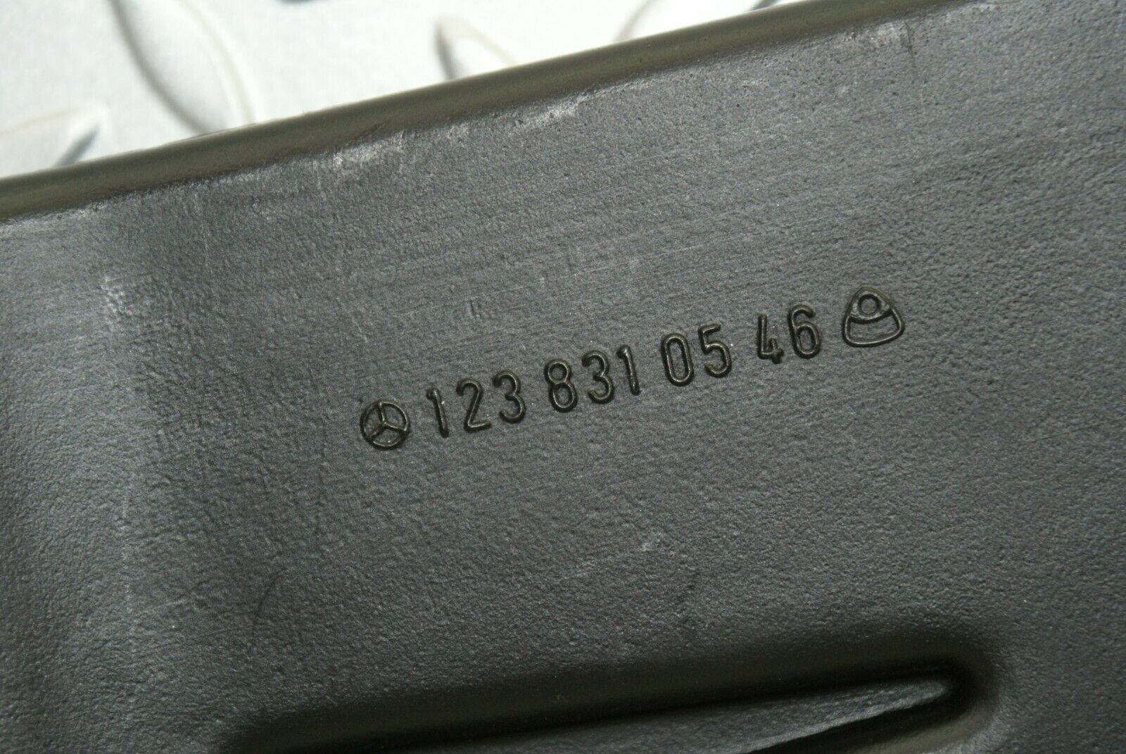 2902 Mercedes-Benz C123 280CE Coupe Heating Air Duct Left Side 1238310546