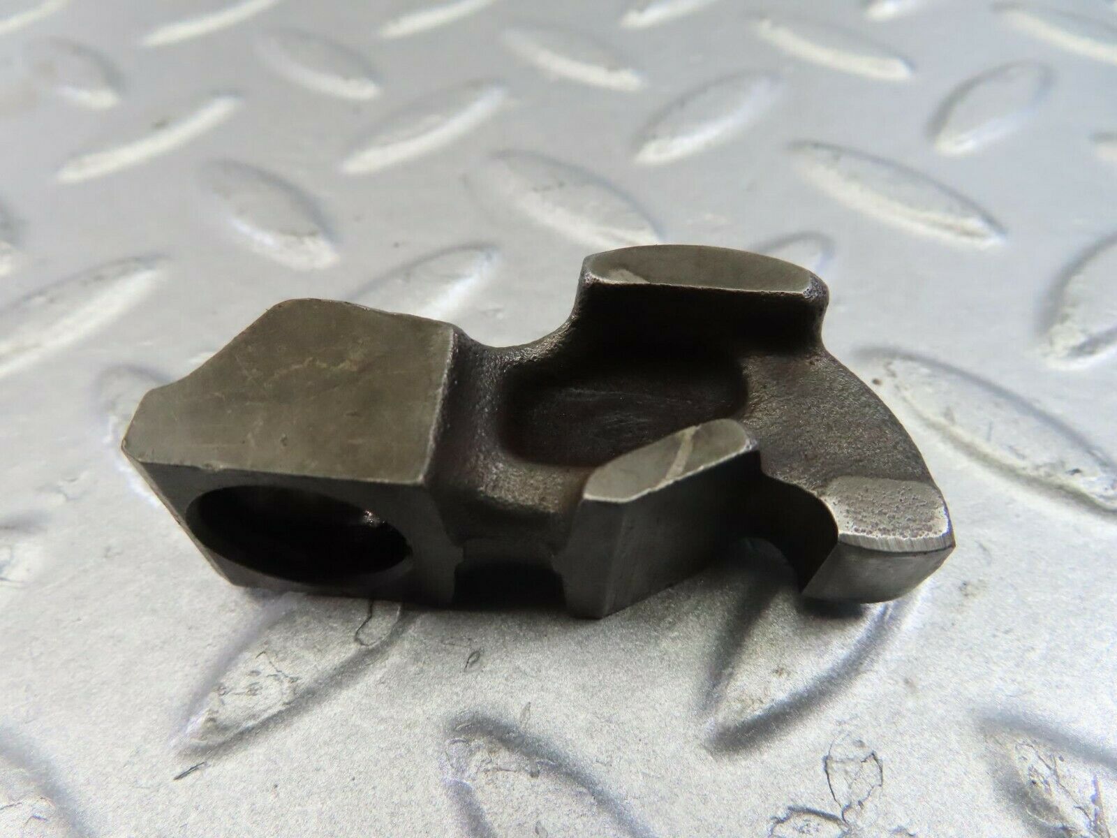 9864 Mercedes-Benz C123 280CE Coupe Valve Rocker Arm With Retaining Spring