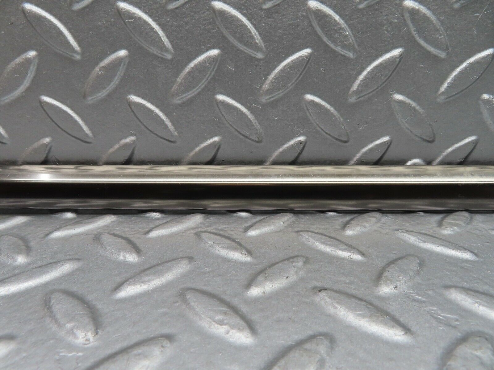 20162 Mercedes-Benz R129 300SL Coupe Left Door Chrome Moulding Trim