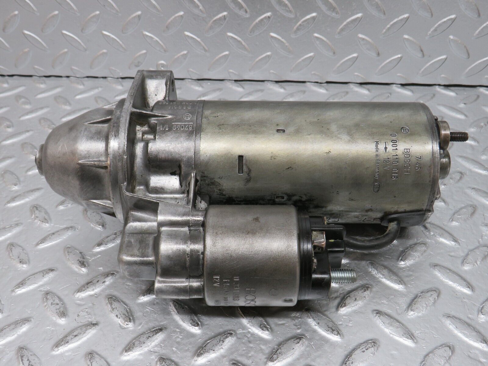 32694 Mercedes-Benz S124 300TE Wagon Starter Motor Bosch 0001110016