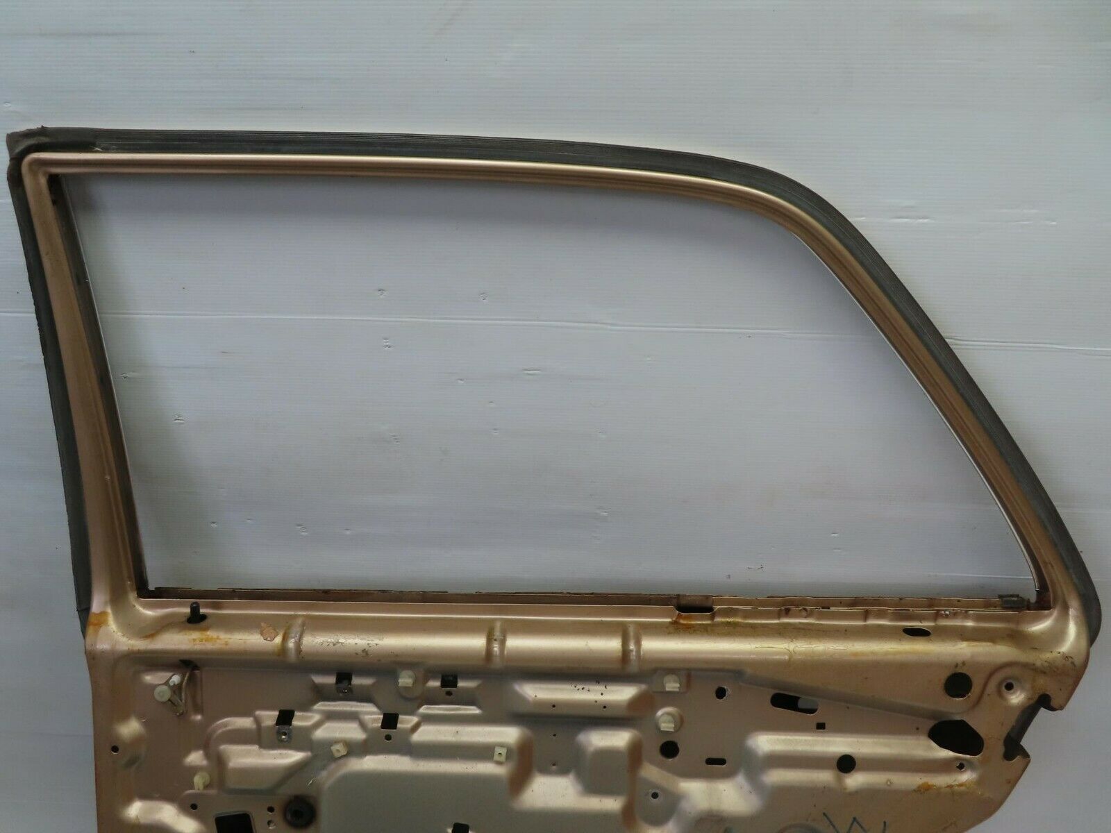 10904 Mercedes-Benz W123 230E Rear Right Door