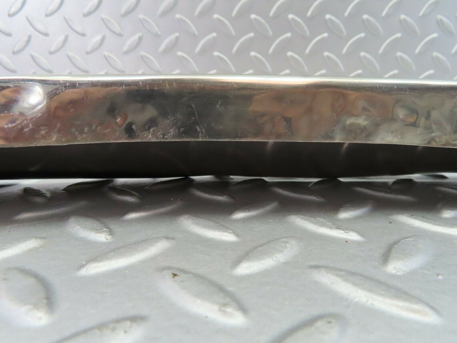 7354 Mercedes-Benz W116 450SE Wheel Arch Chrome Fender Wing Trim Front Left