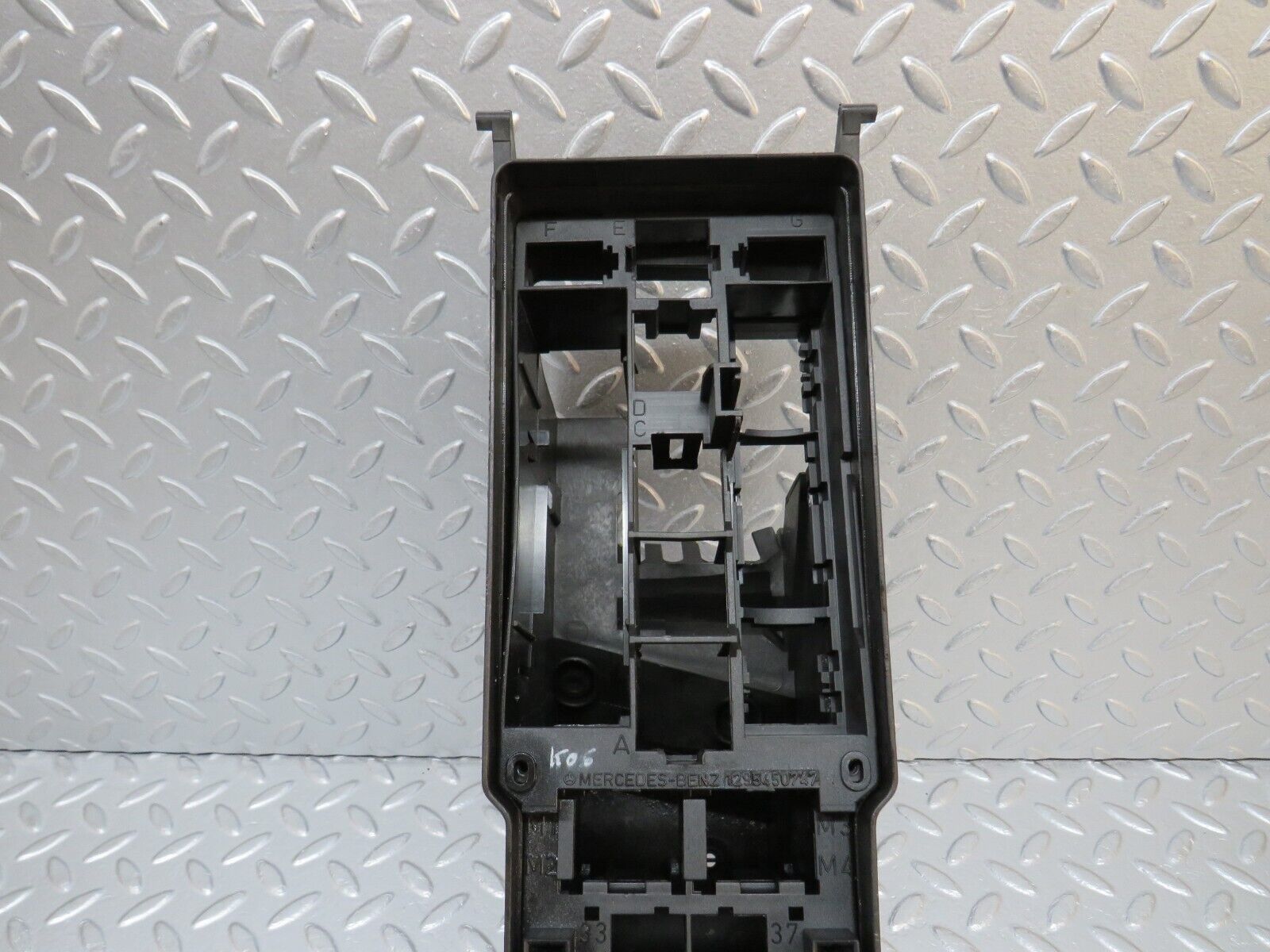 39353 Mercedes-Benz R129 320SL Coupe Fuse Box Housing 1295401150 1295450403 1295450747