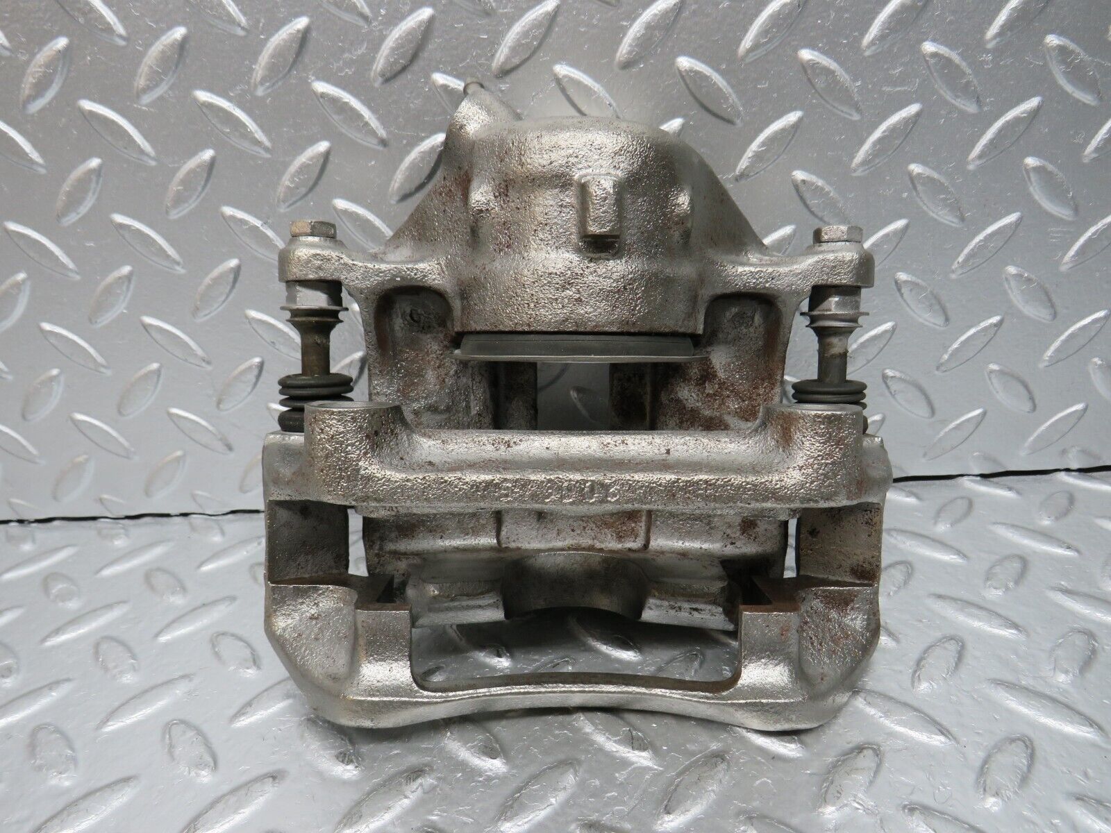 30457 Mercedes-Benz W124 230E Front Right Brake Caliper Girling