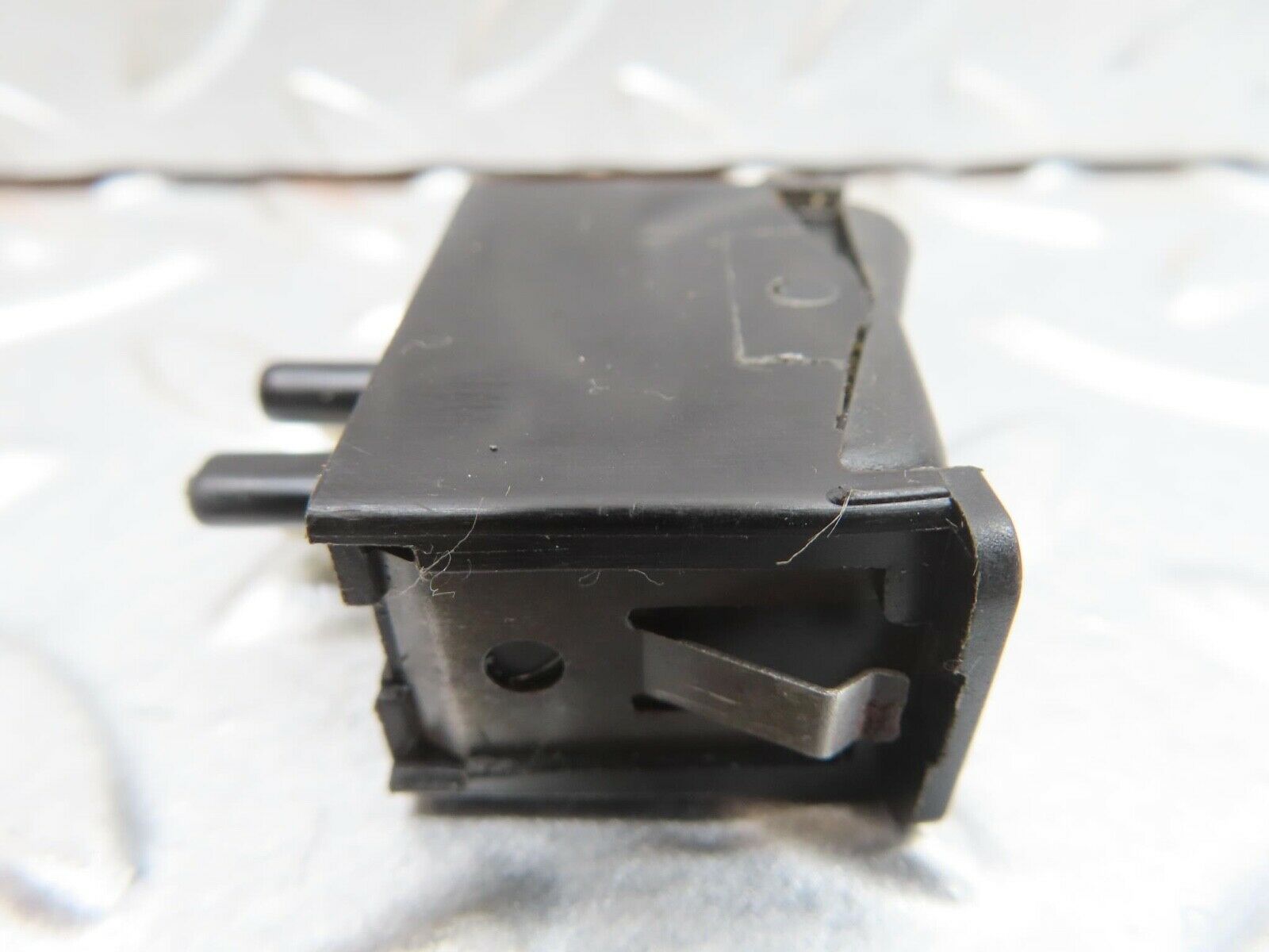 13672 Mercedes-Benz W123 200 Interior Light Switch 0008205910