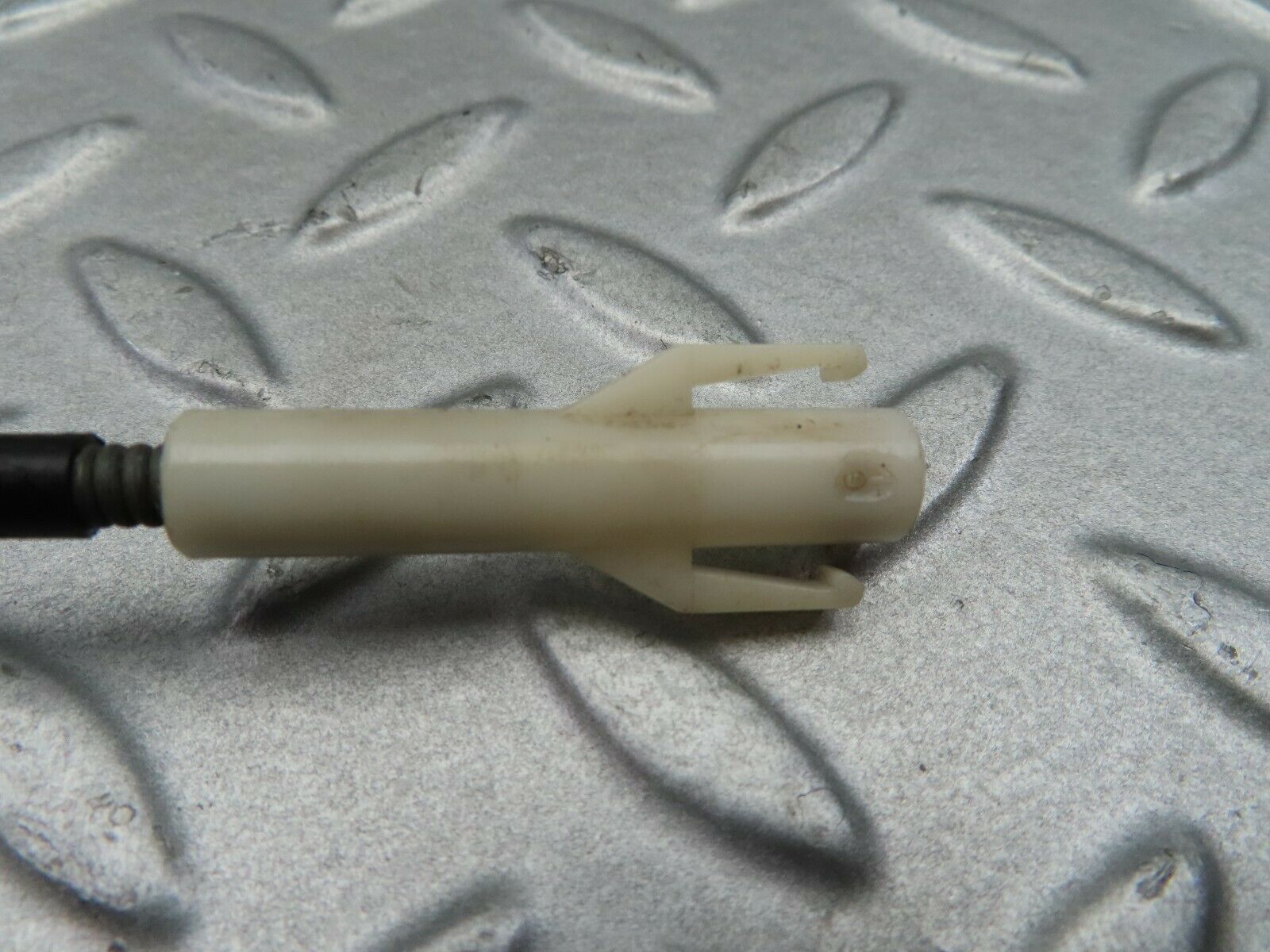 6386 Mercedes-Benz W126 380SE Rear Heater Regulator 1268300385