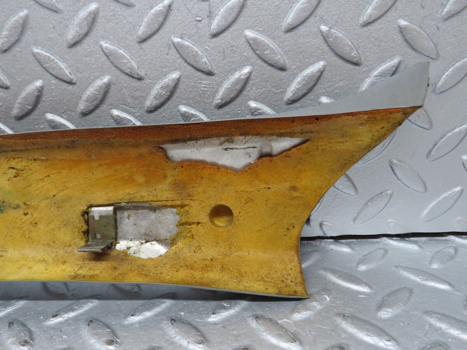 36059 Mercedes-Benz W126 420SE A Pillar Interior Cover Right Side Grey