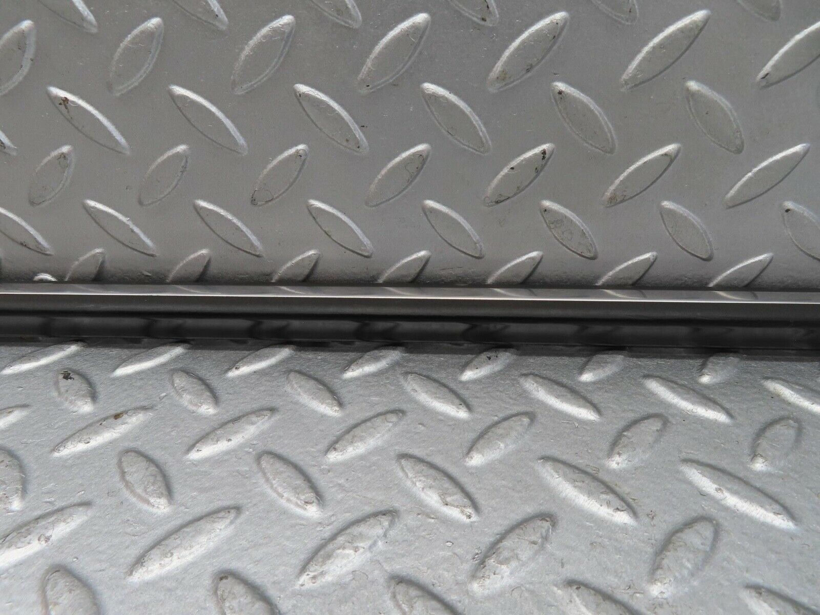 13449 Mercedes-Benz W123 200 Rear Left Door Centre Moulding Trim