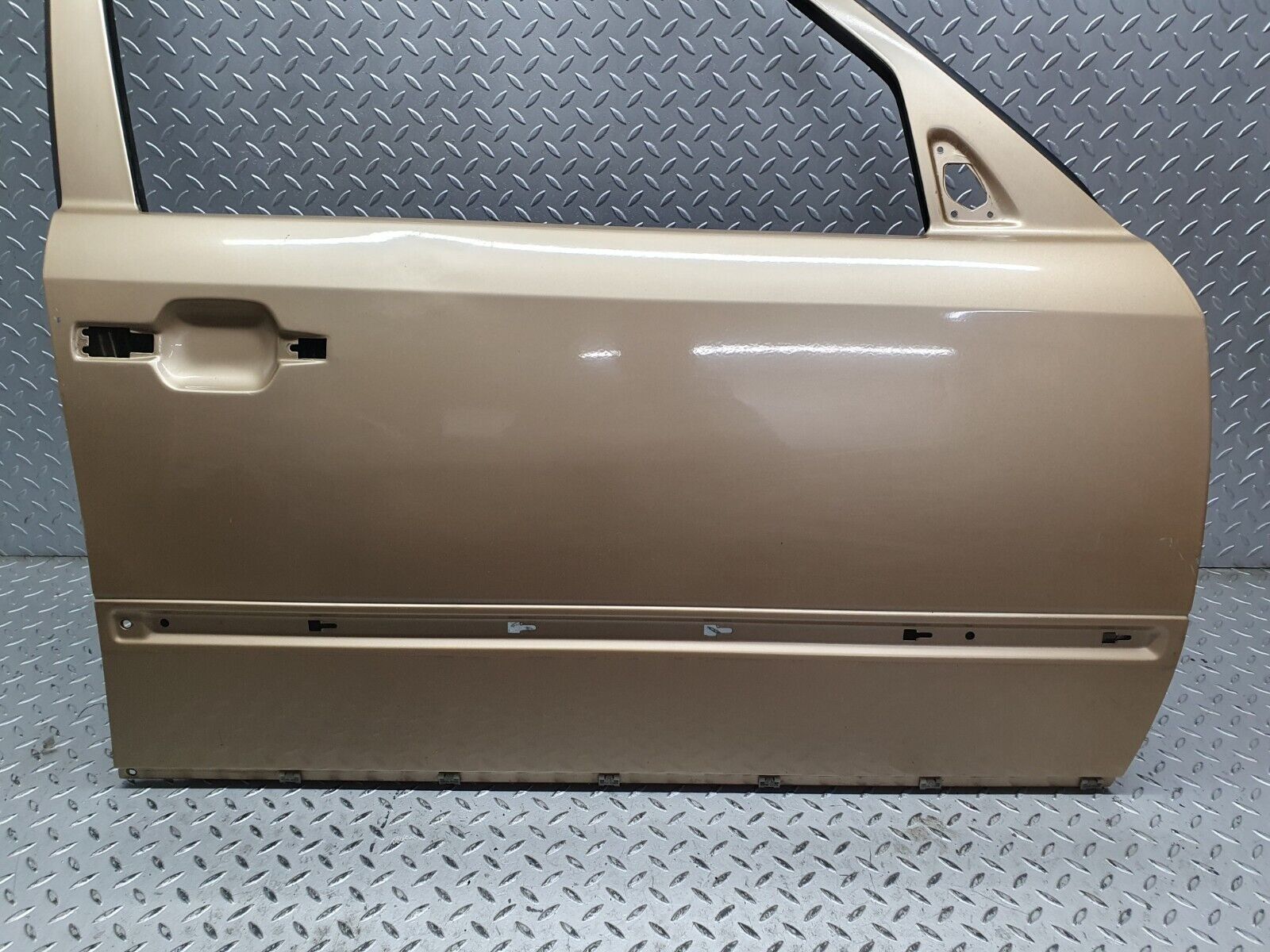 41367 Mercedes-Benz W124 200E Front Right Door