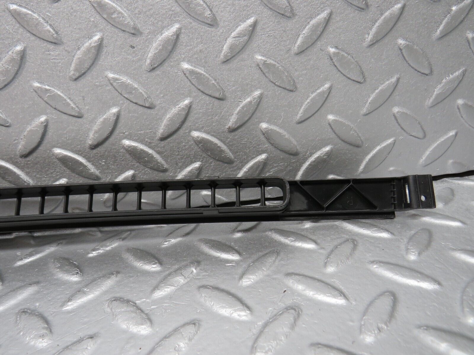 38519 Mercedes-Benz R129 280SL Coupe Dashboard Air Vent Trim Right 1296891280