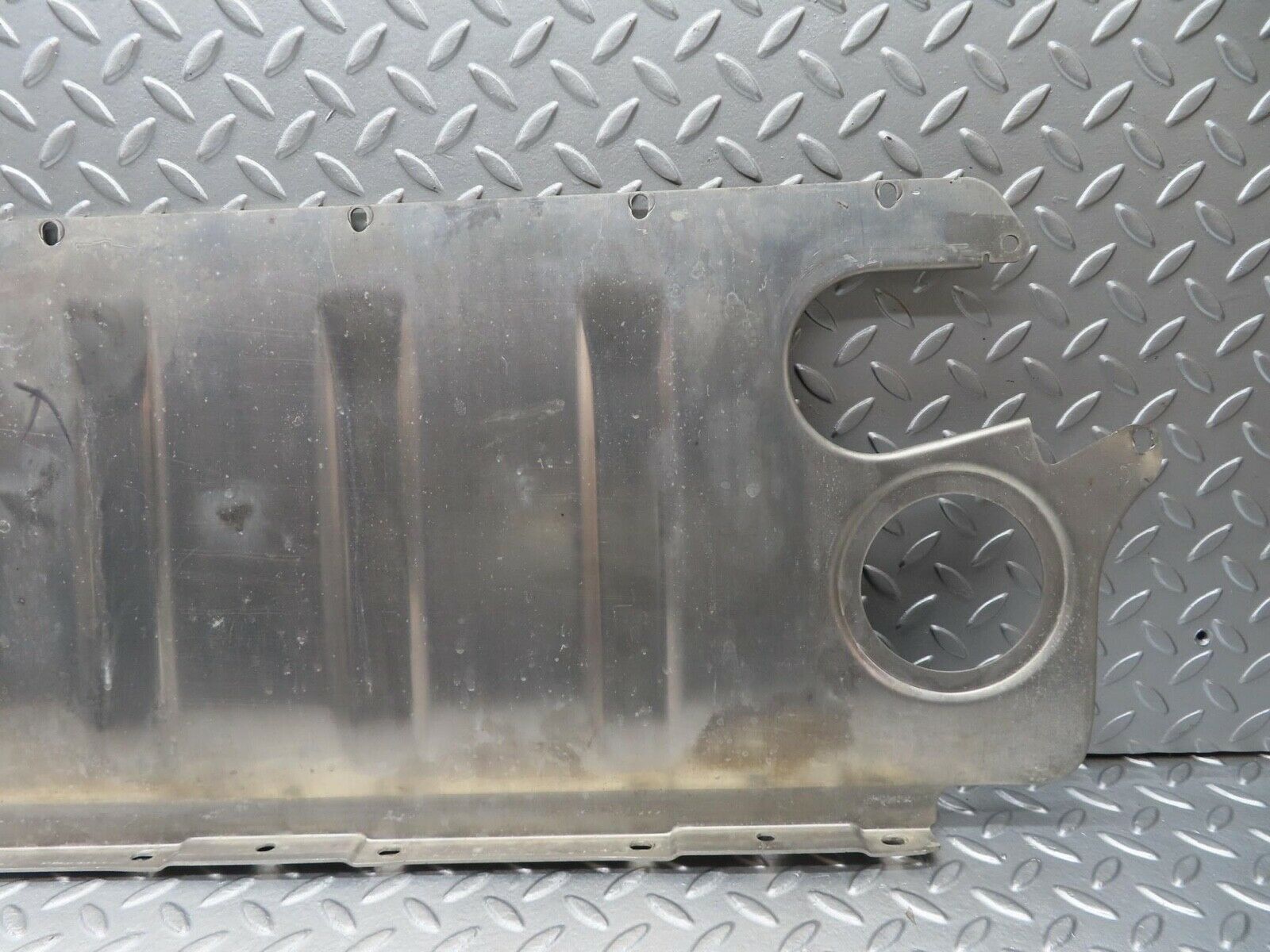 12068 Mercedes-Benz R129 300SL Coupe Fuel Tank Rear Cover