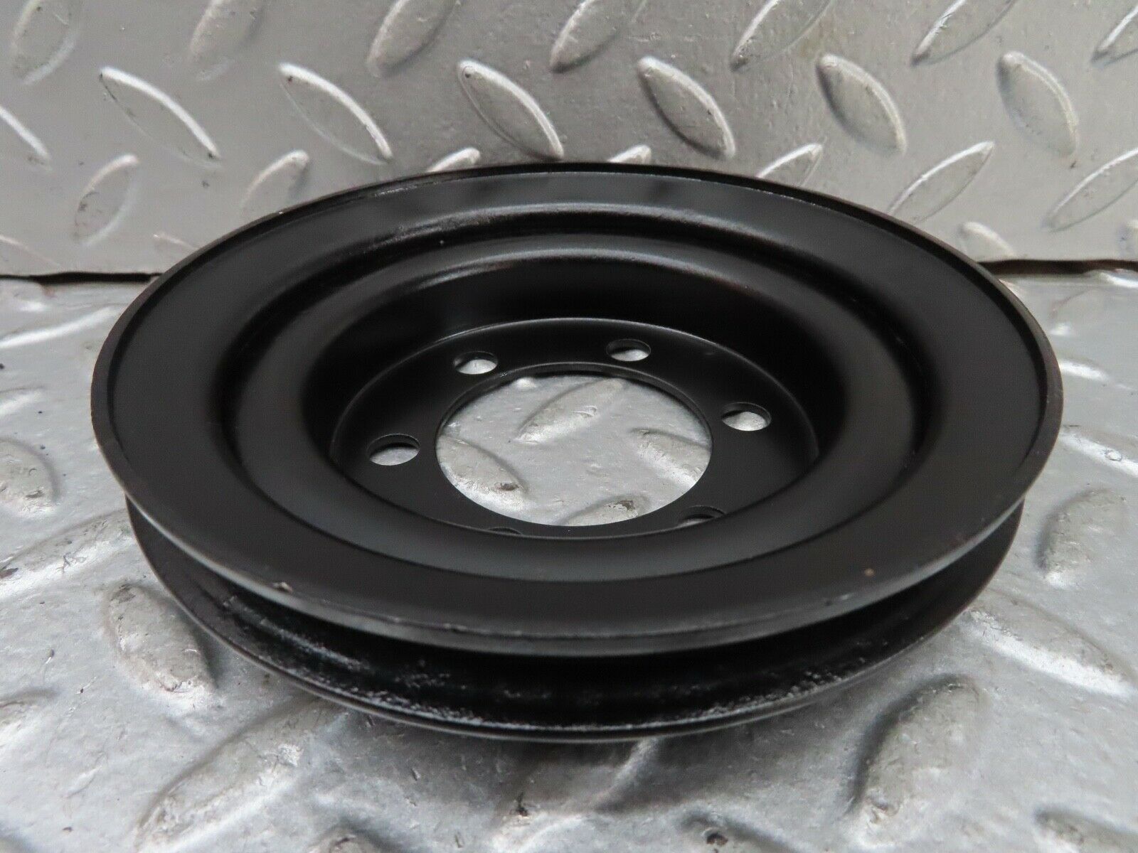 19082 Mercedes-Benz W123 300D Crankshaft Pulley