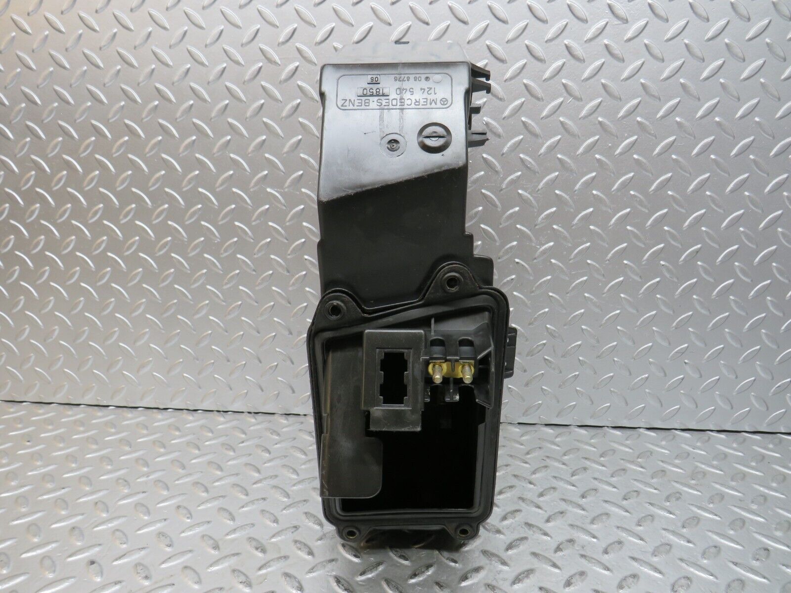 27792 Mercedes-Benz S124 300TE Wagon Fuse Box 1245401850