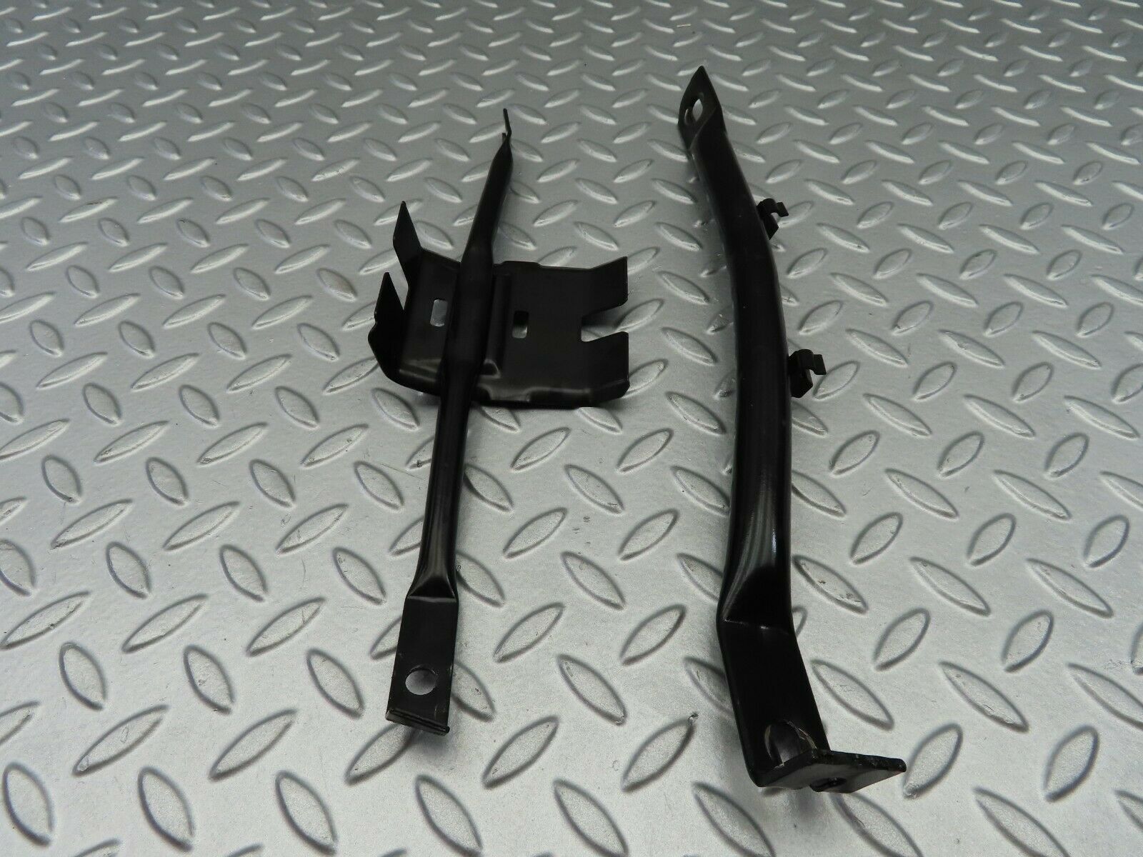 6493 Mercedes-Benz S124 E220 Wagon Heater Blower Holder Bracket