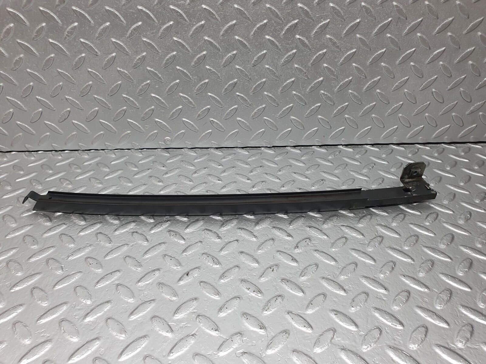 41420 Mercedes-Benz W124 200E Rear Left Door Window Channel