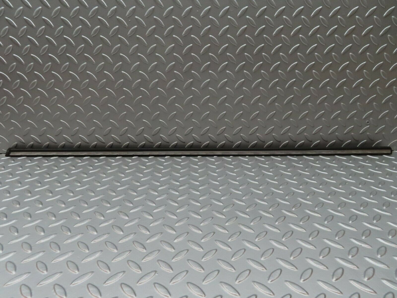 3693 Mercedes-Benz S123 200T Wagon Centre Door Chrome Trim Rear Right