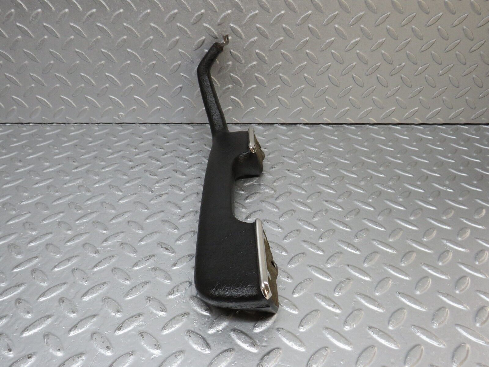 40554 Mercedes-Benz W123 300D Rear Right Interior Door Handle Black 1239701801