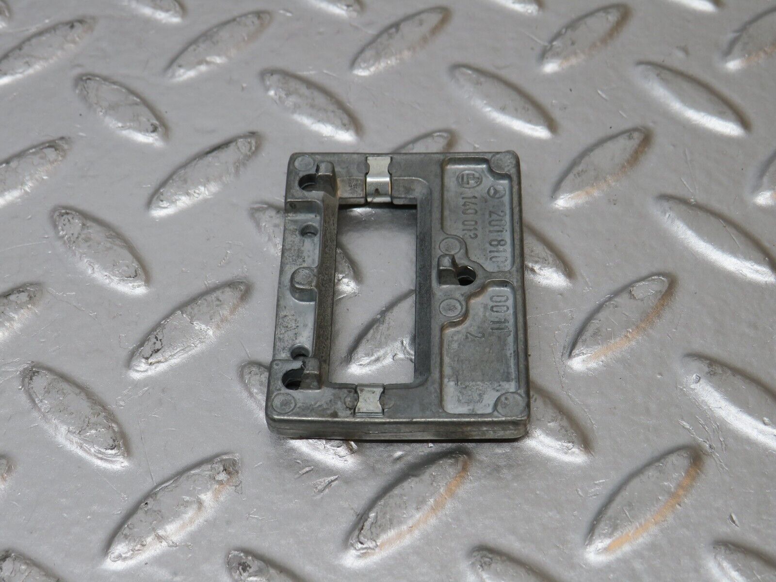 31257 Mercedes-Benz S124 220TE Wagon Rear View Mirror Bracket 2018100011