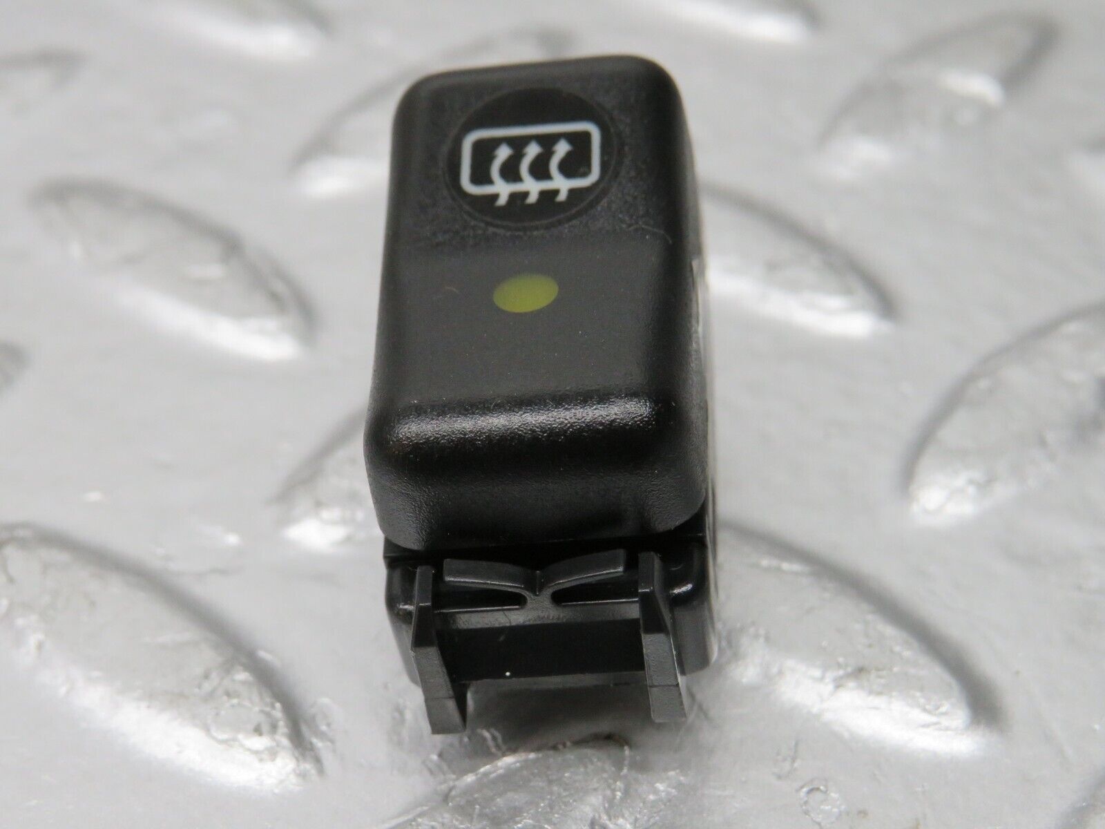 29542 Mercedes-Benz W124 230E Rear Windscreen Defroster Switch 1248201010